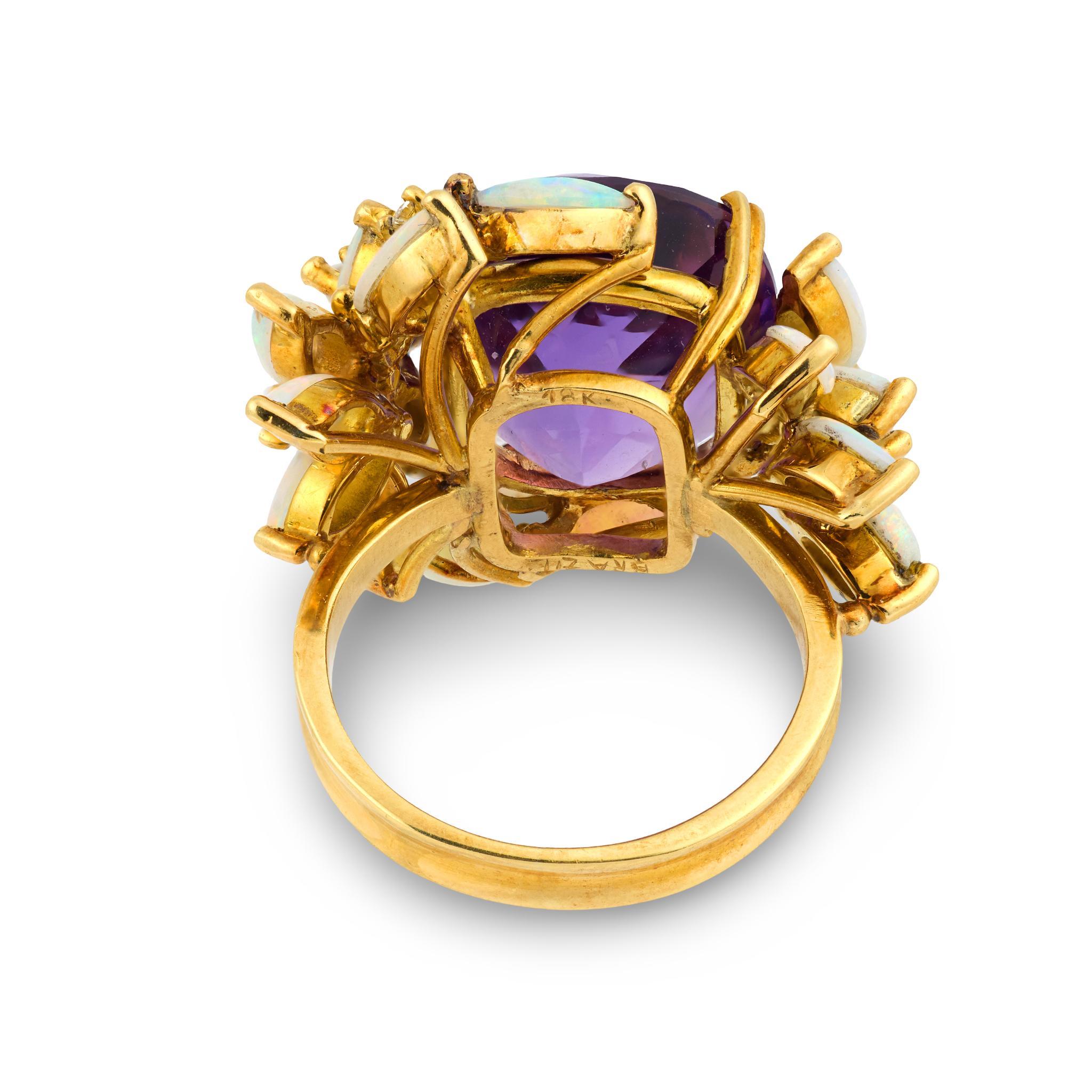Donna Anello cocktail d'epoca con ametista opale e diamante in oro giallo 18k da 10,20 carati in vendita