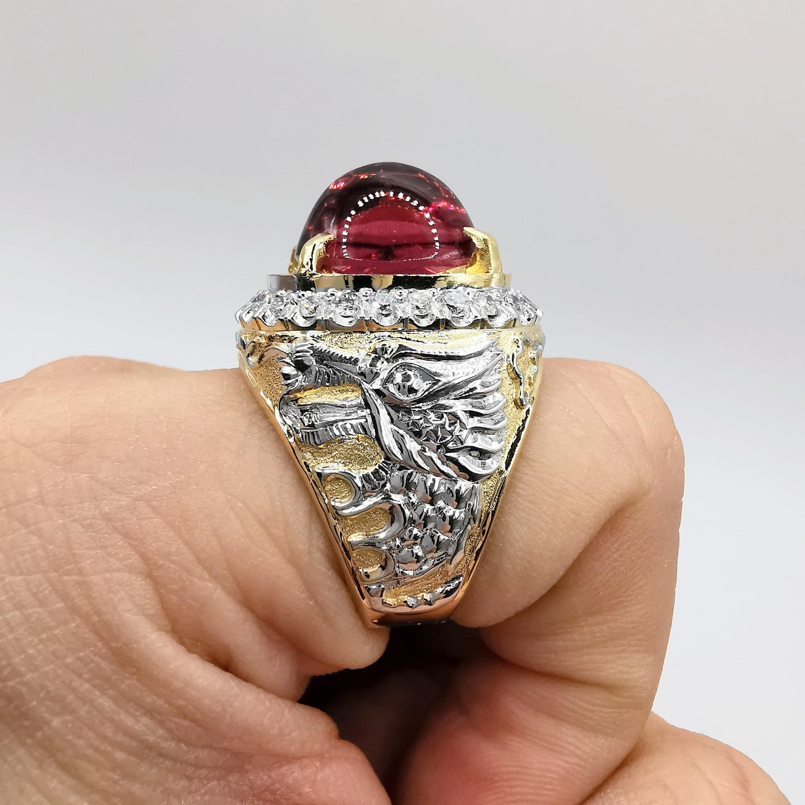 Bague pour homme en or 18 carats Dragon Vintage 10.2ct Cabochon Tourmaline Rose Diamant en vente 5