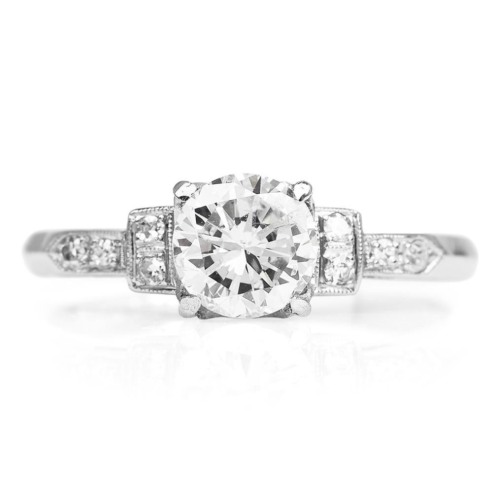 Women's Vintage 1.02cts Round Cut Diamond Platinum Geometric Engagement Ring For Sale