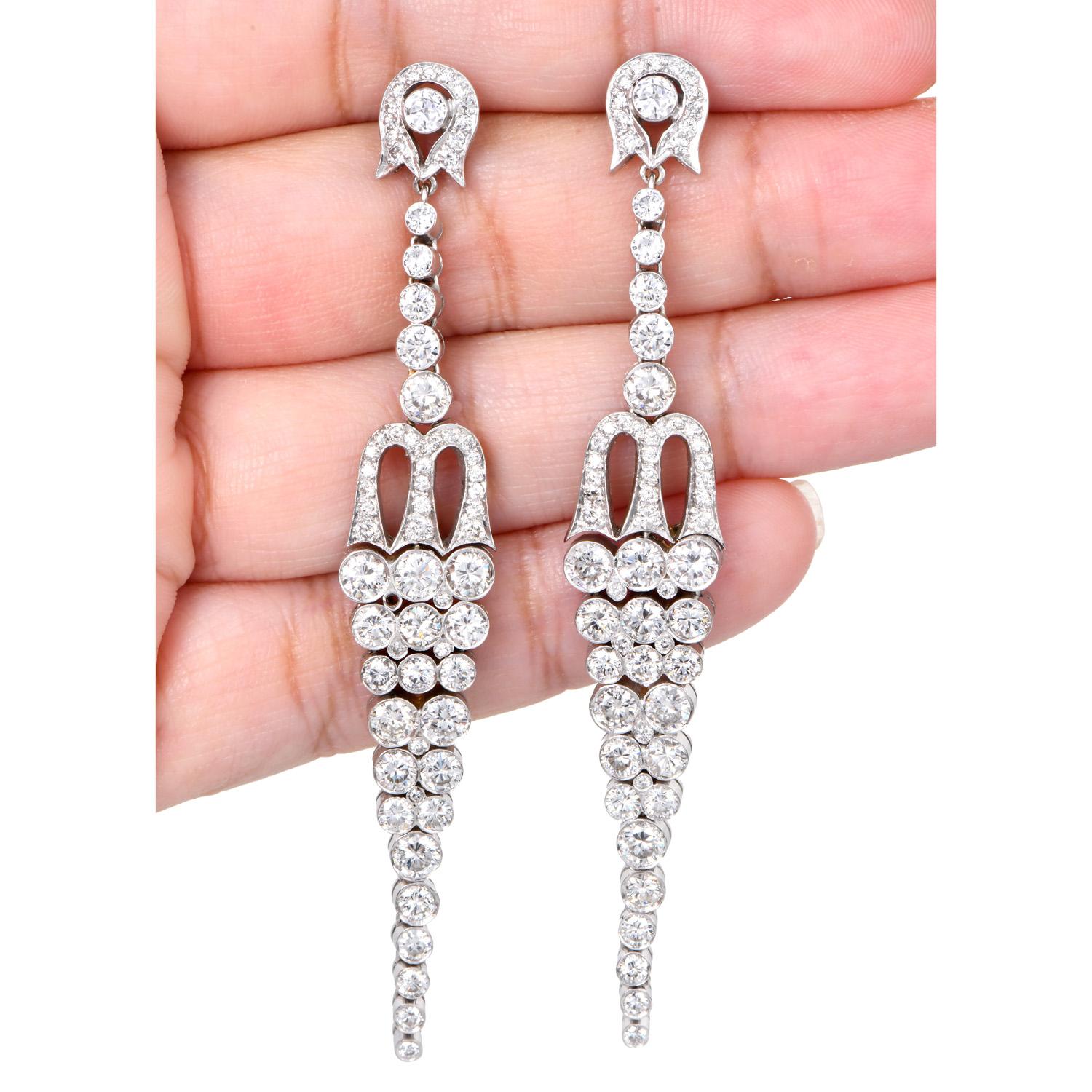 Vintage 10.48 cttw Diamond Platinum Cascading Drop Earrings In Excellent Condition For Sale In Miami, FL