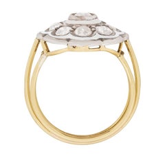 Late Deco 1.05ct Diamond Daisy Cluster Ring, circa 1930s