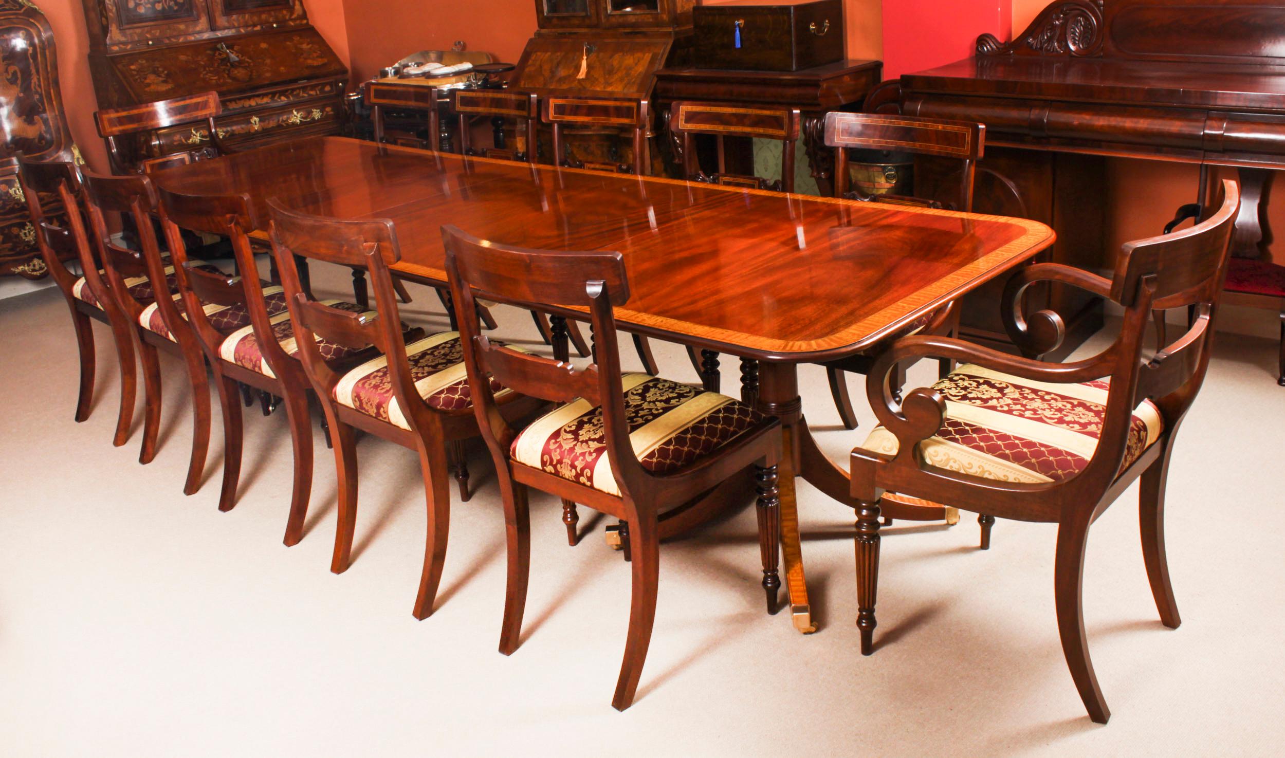 Néo-Régence Table de salle à manger vintage 10.5 ft Regency Revive à bandes croisées 20ème siècle en vente