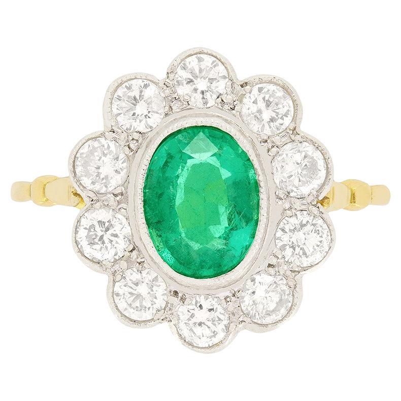 Vintage 1.05ct Emerald and Diamond Cluster Ring, c.1950s For Sale