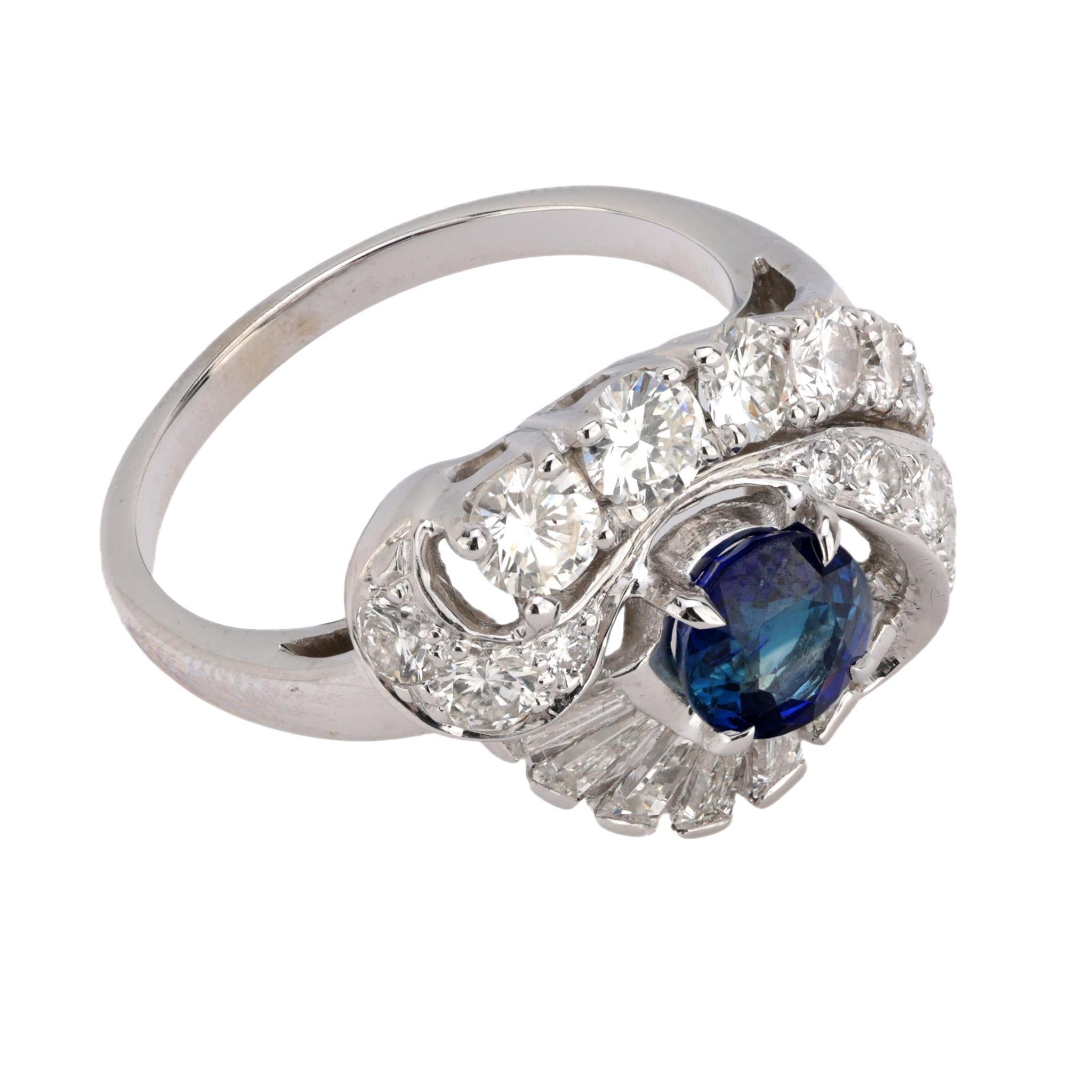 Cocktailring aus 14 Karat Weißgold mit 1,06 Karat Saphir und Diamant im Zustand „Hervorragend“ im Angebot in Beverly Hills, CA