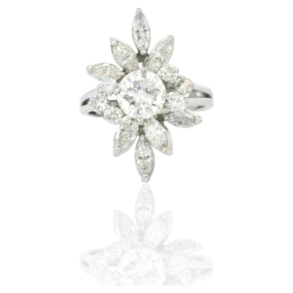 Vintage 1.06 Carats certified diamond ring circa 1970 For Sale