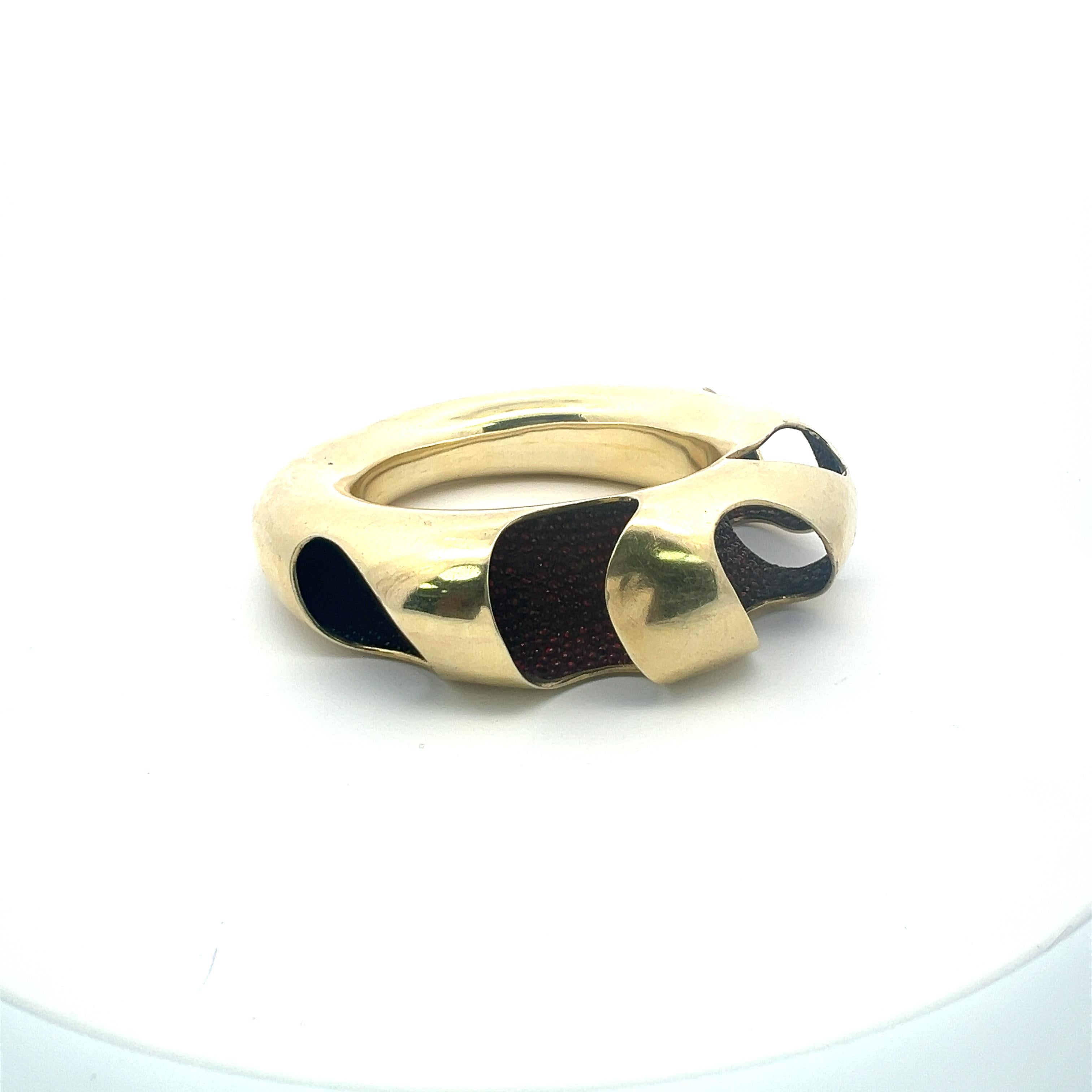 Bracelet jonc vintage en or jaune 18 carats 106,70 grammes en vente 2