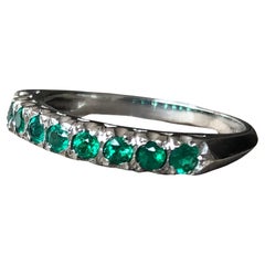 Vintage 1.08 Carat Colombian Emerald Wedding Band in Platinum