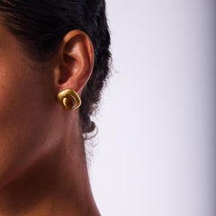 Vintage 10.80 carat citrine 18k matte yellow gold earrings