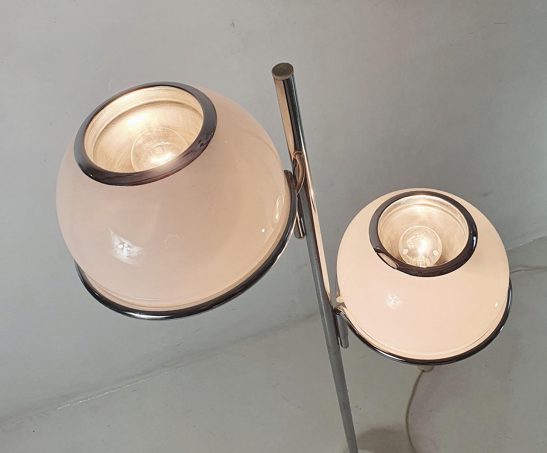 Mid-Century Modern Floor Lamp Model 1094 by Gino Sarfatti Italy 1969 For Sale