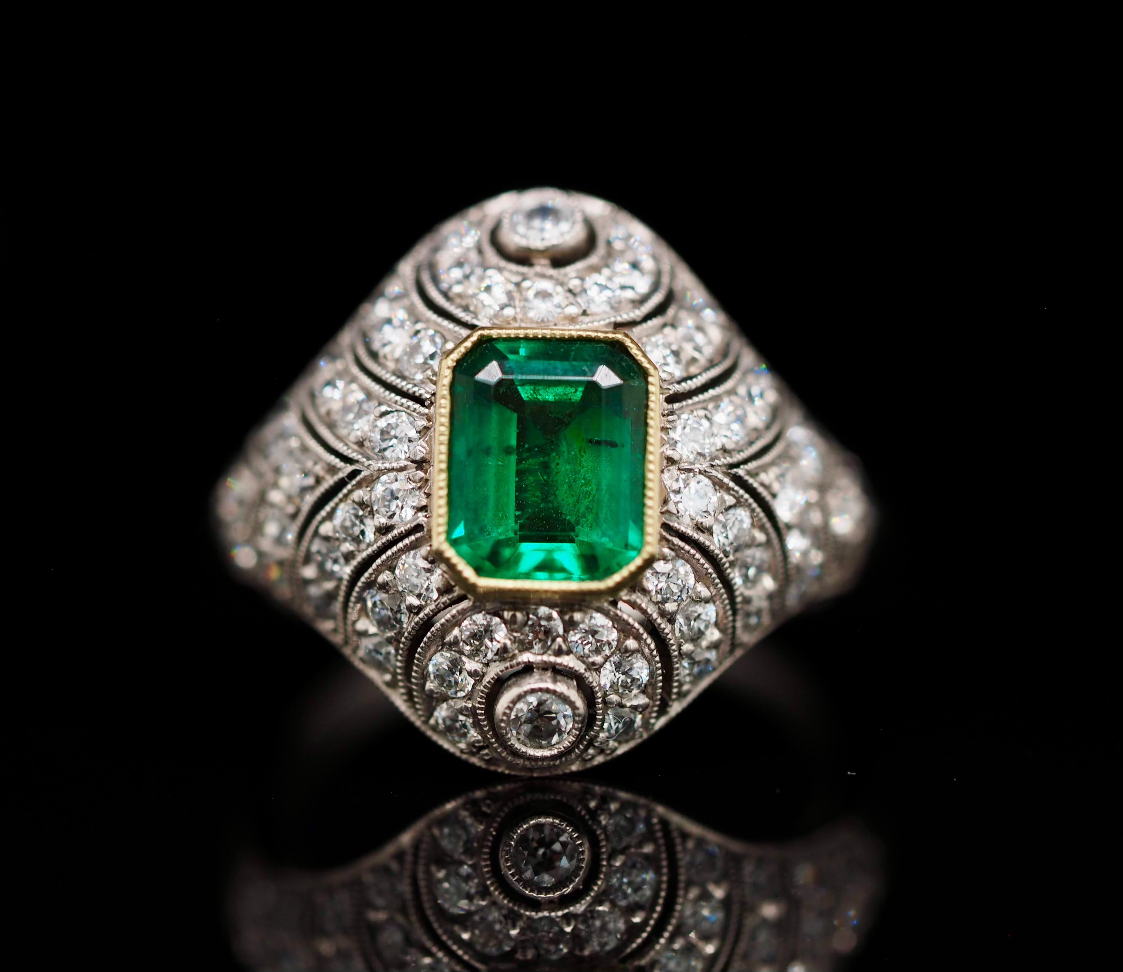 Vintage 1.09CT Emerald Platinum Ring For Sale 1