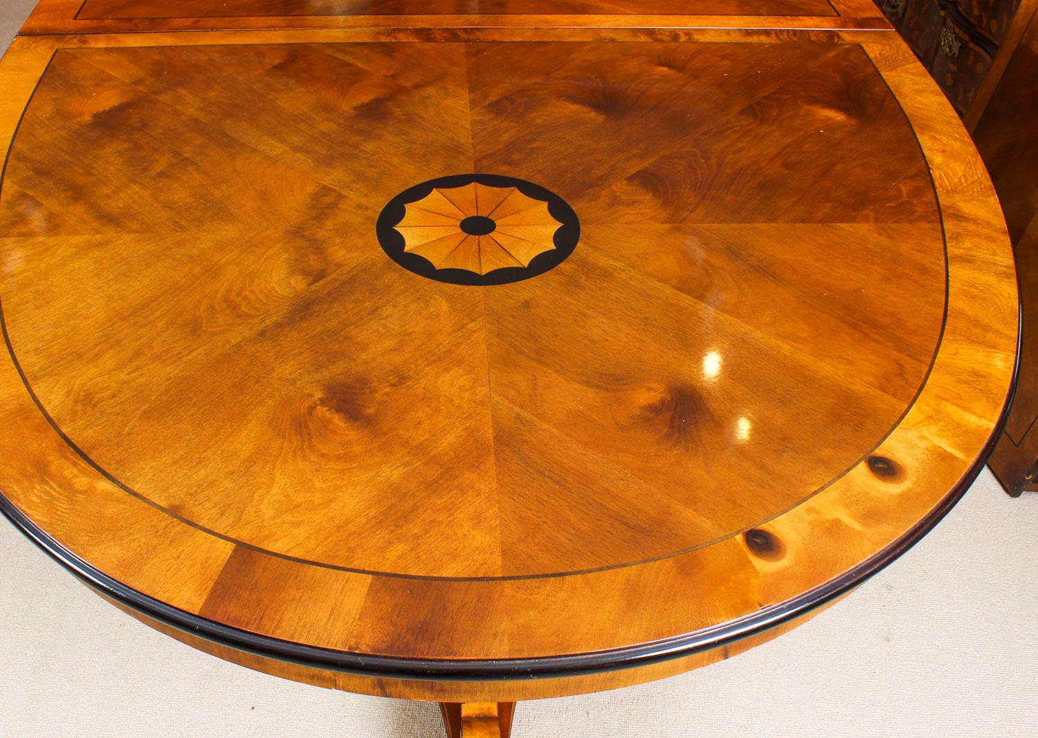 Vintage George III Style Dining Table from Harrods, 20th Century 6