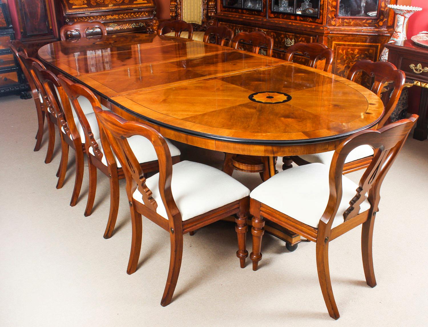 English Vintage George III Style Dining Table from Harrods, 20th Century