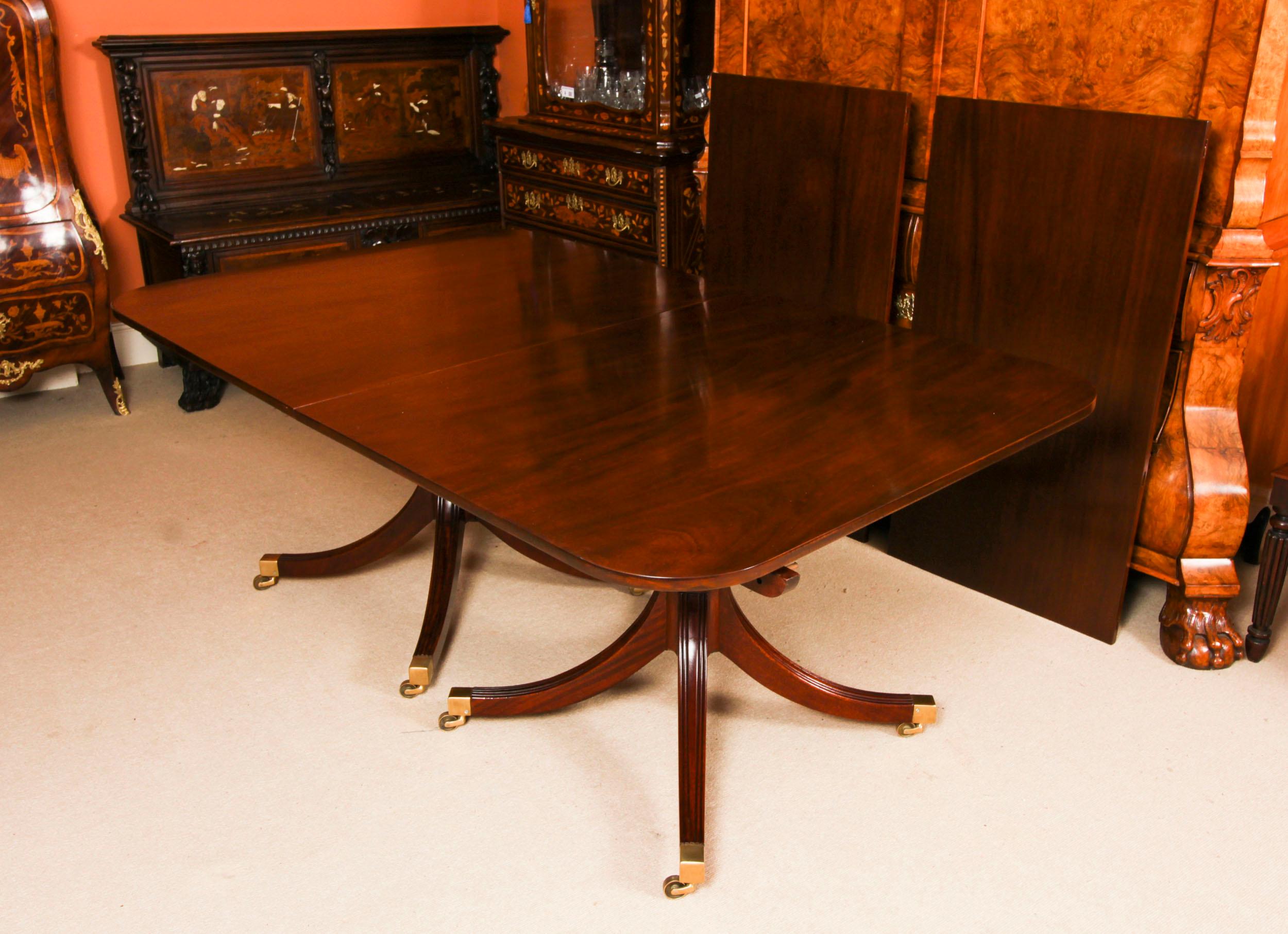 Vintage 12ft Dining Table & 12 Wheat Sheaf Chairs by William Tillman 20th C For Sale 1