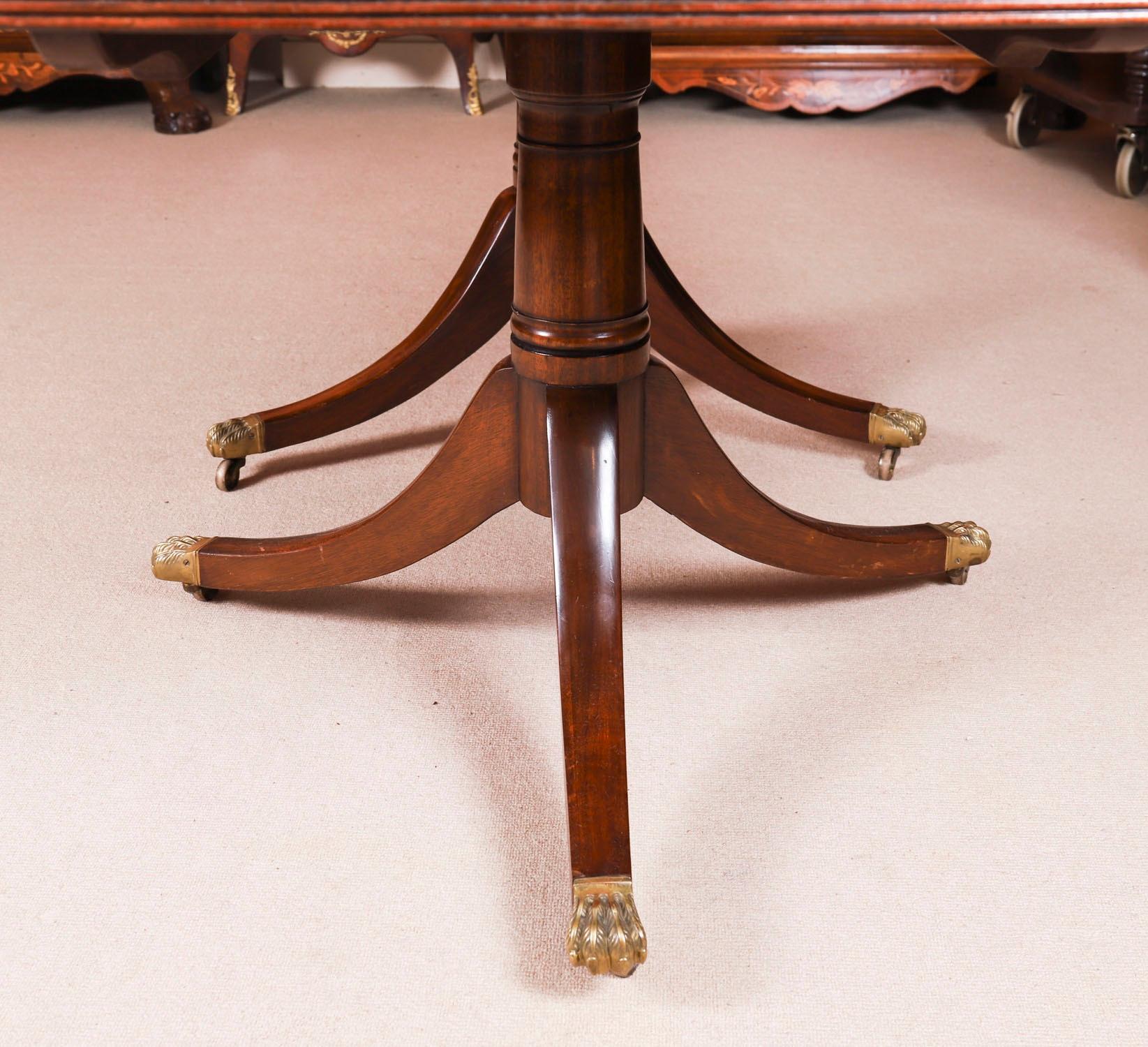Vintage 10ft George III Style Twin Pedestal Dining Table 20th Century en vente 7