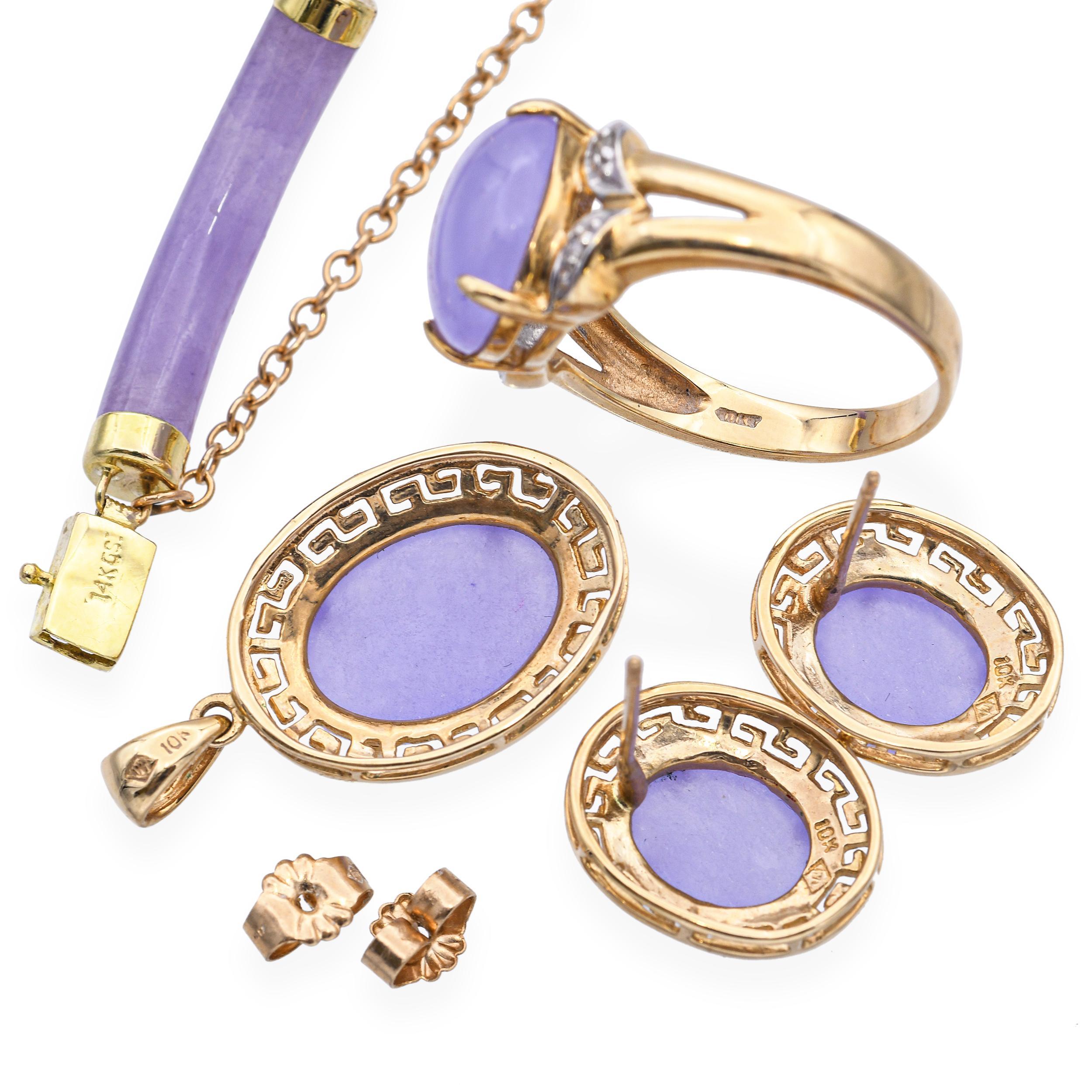 Women's or Men's Vintage 10k and 14K Yellow Gold Lavender Jade Jewelry Set For Sale