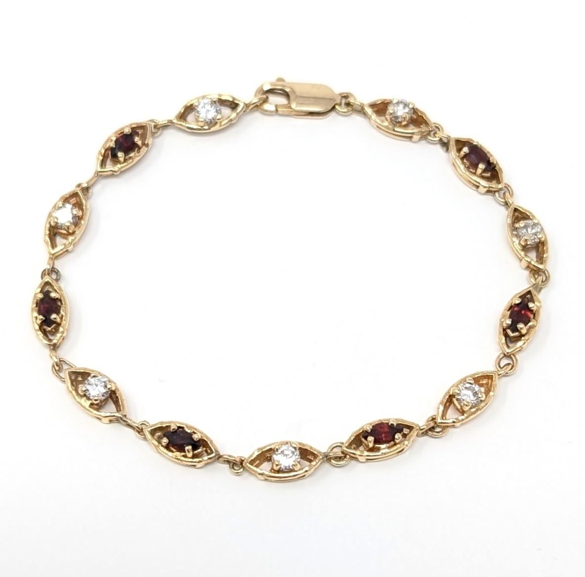 Brazalete vintage de oro amarillo macizo de 10 quilates con eslabones de diamantes y granates 7 en venta 1
