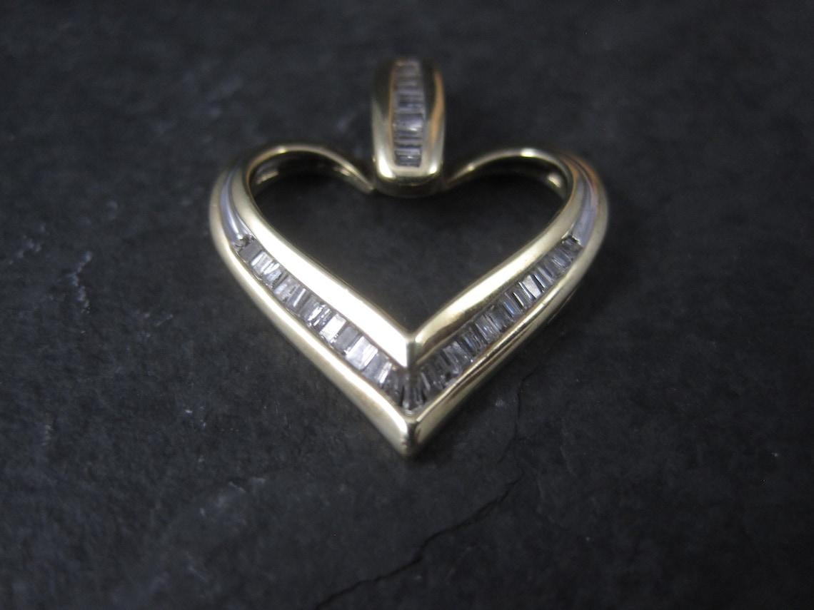 Art Deco Vintage 10K Diamond Heart Pendant For Sale