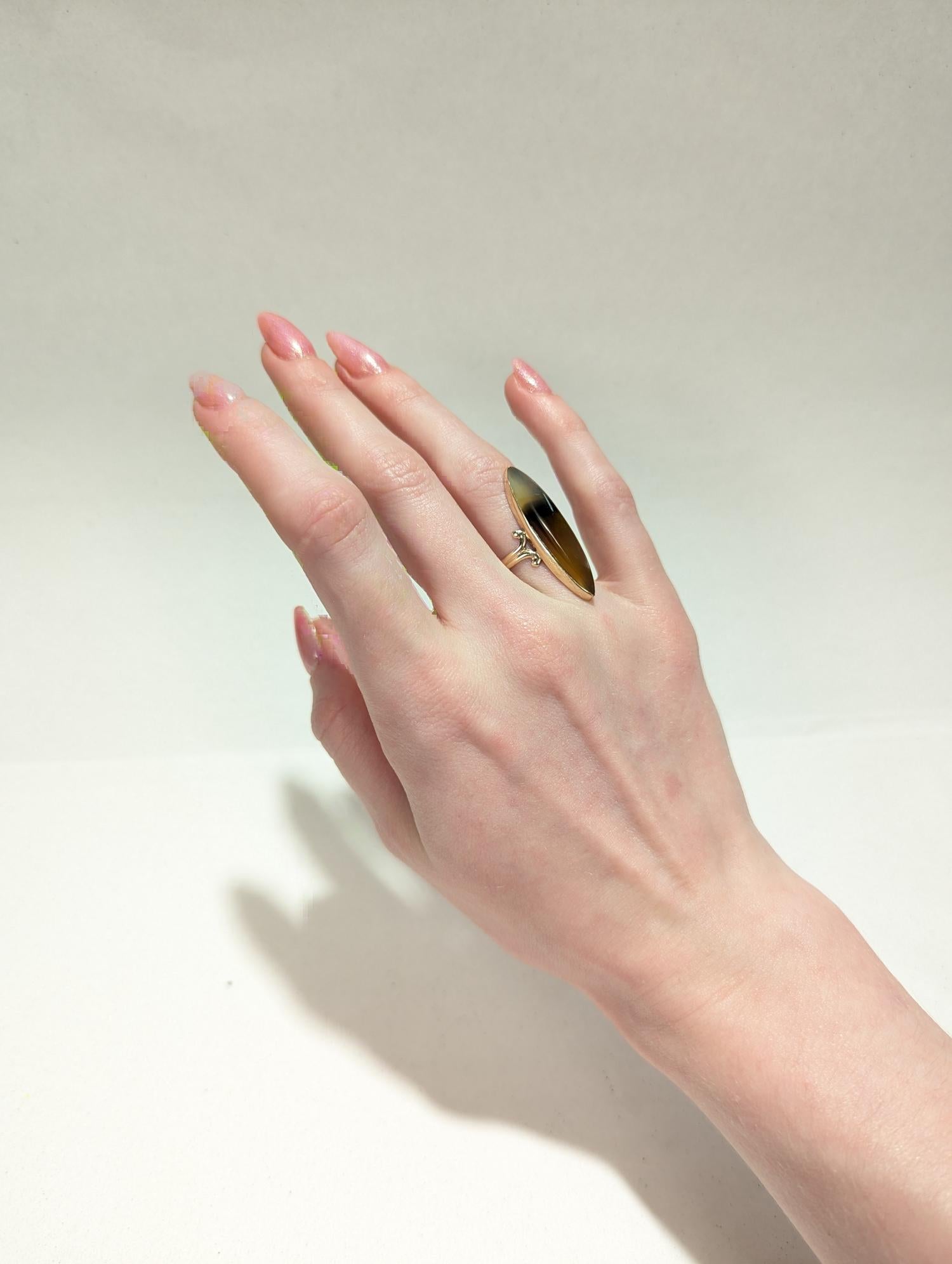 Vintage 10K Gold & Agate Navette Cabochon Ring For Sale 9