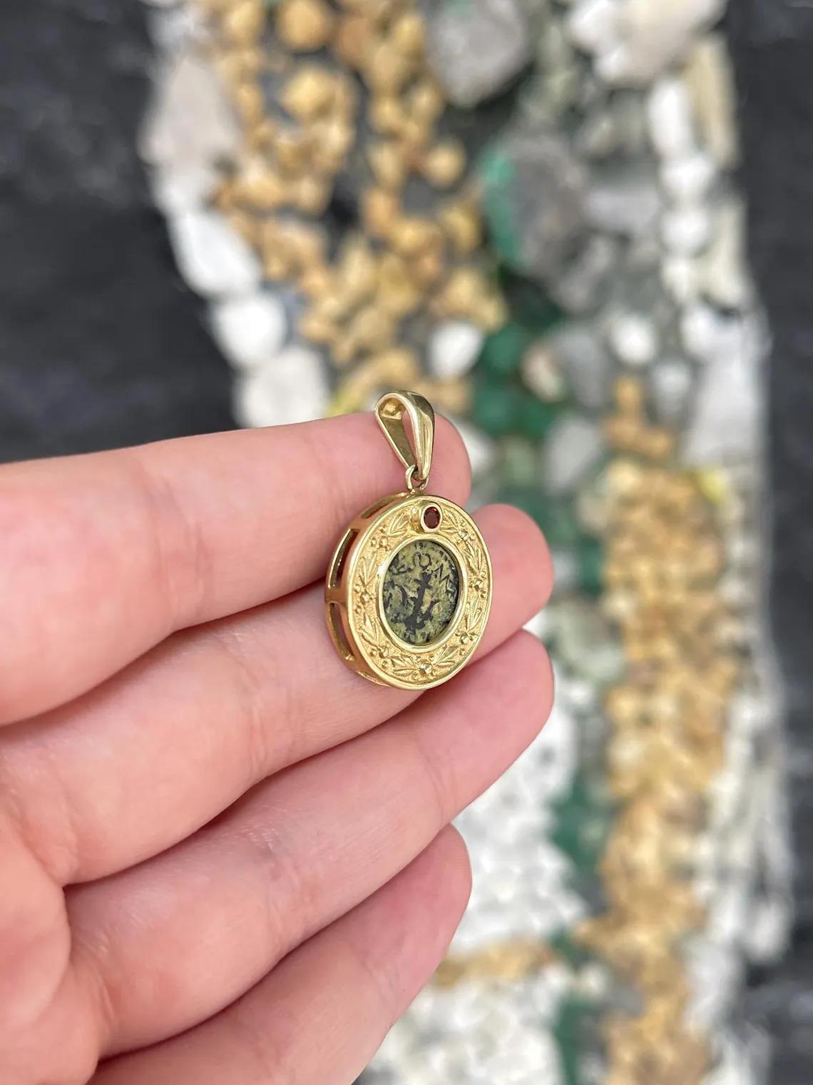 Collana con ciondolo di monete antiche in oro 10K vintage In condizioni Nuovo in vendita a Jupiter, FL