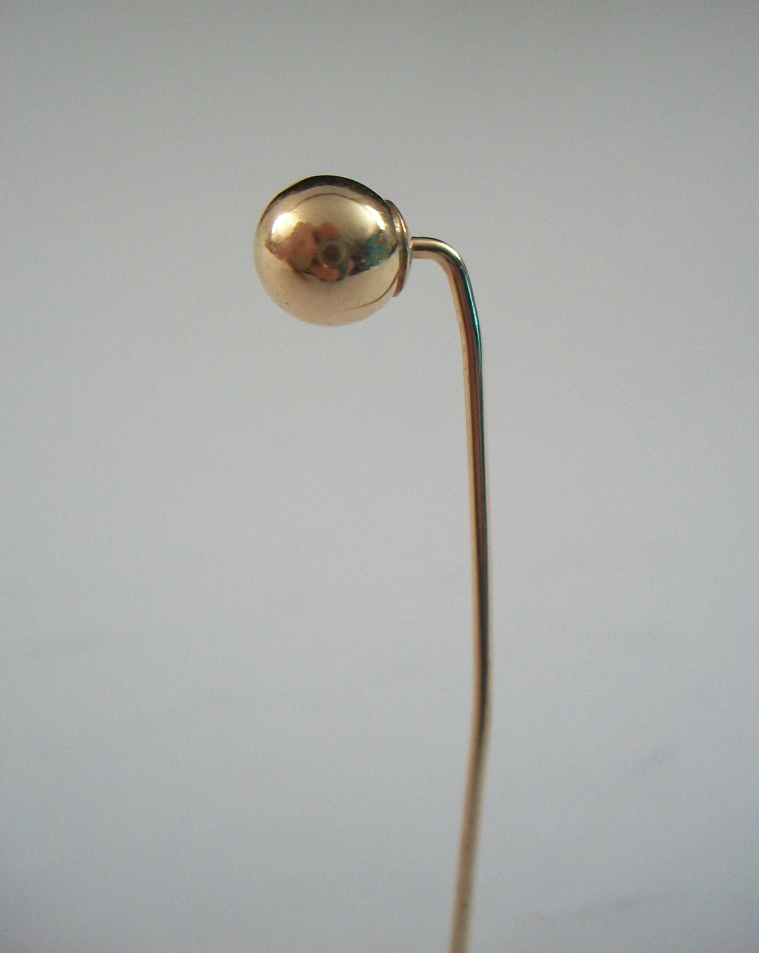 Vintage 10K Gold Ball Stick Pin - United States - Circa 1980's In Good Condition For Sale In Chatham, CA
