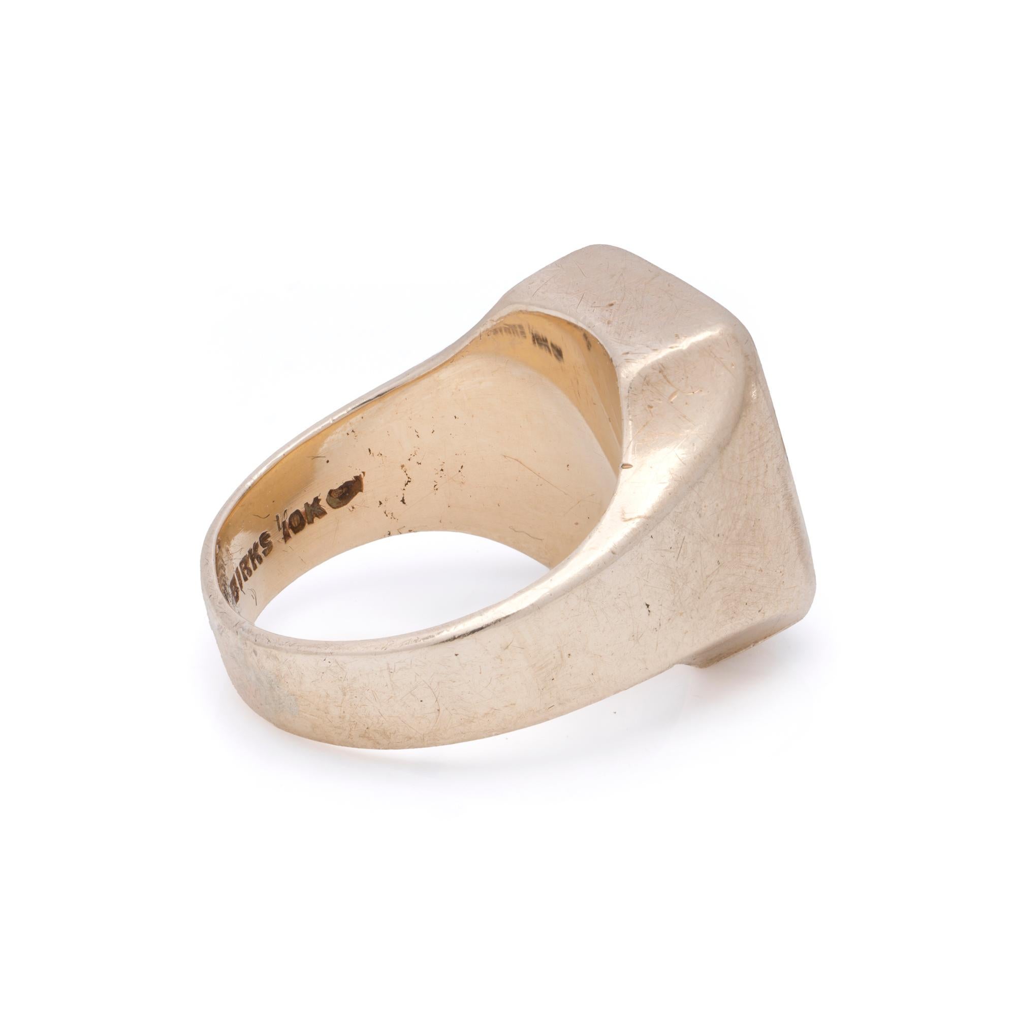Women's or Men's Vintage 10K Gold Bloodstone Intaglio Signet Ring by Birks (Circa 1950-1970) For Sale