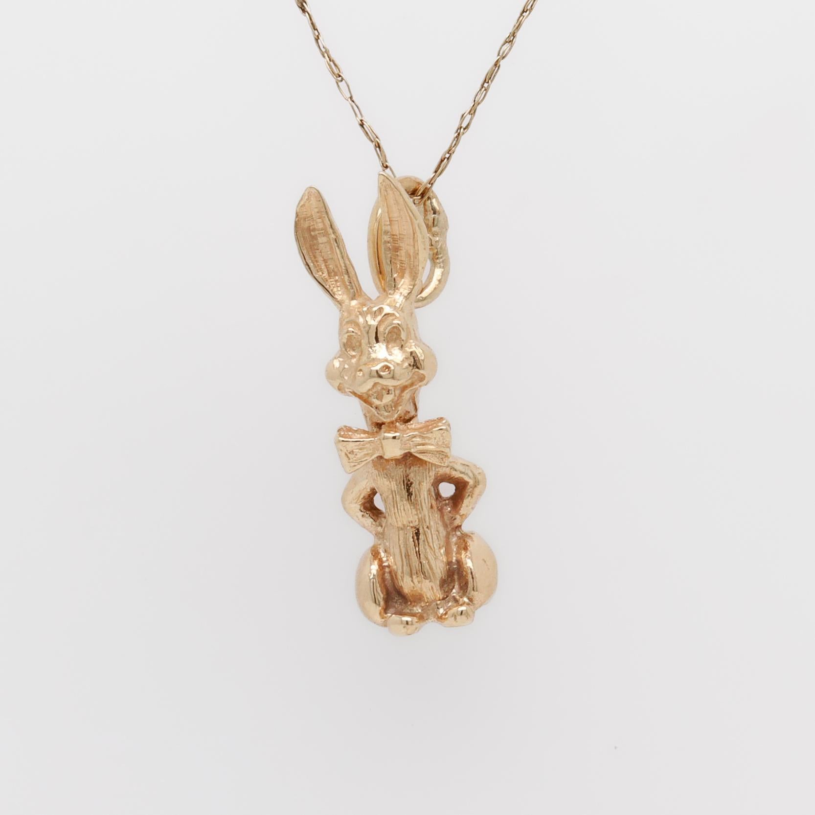 Vintage 10K Gold Buggy's Bunny or Harvey the Rabbit with Bowtie Charm Unisexe en vente