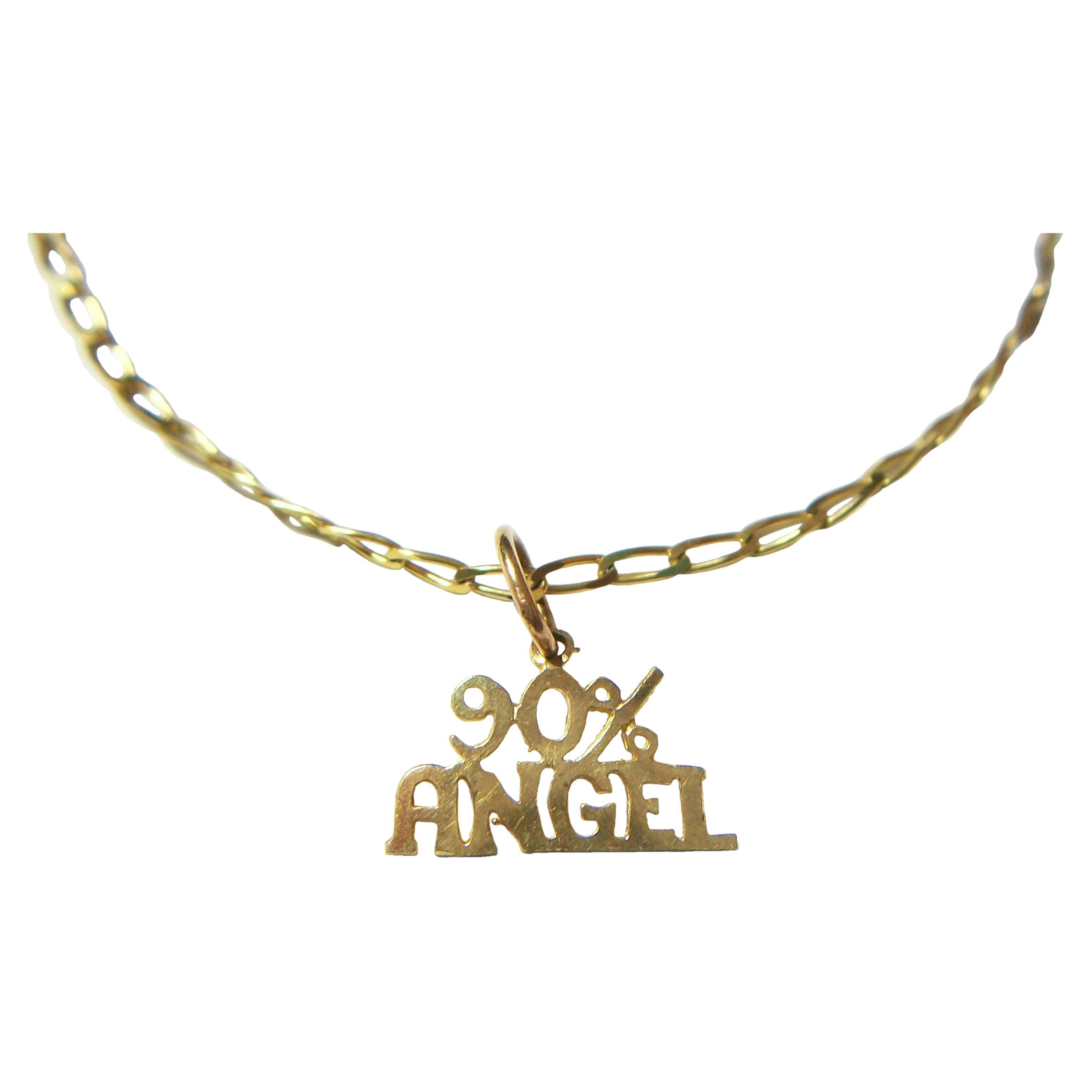 Vintage 10K Gold Chain Link Bracelet - 90% Angel Charm - Signed - Italy - 20th C For Sale