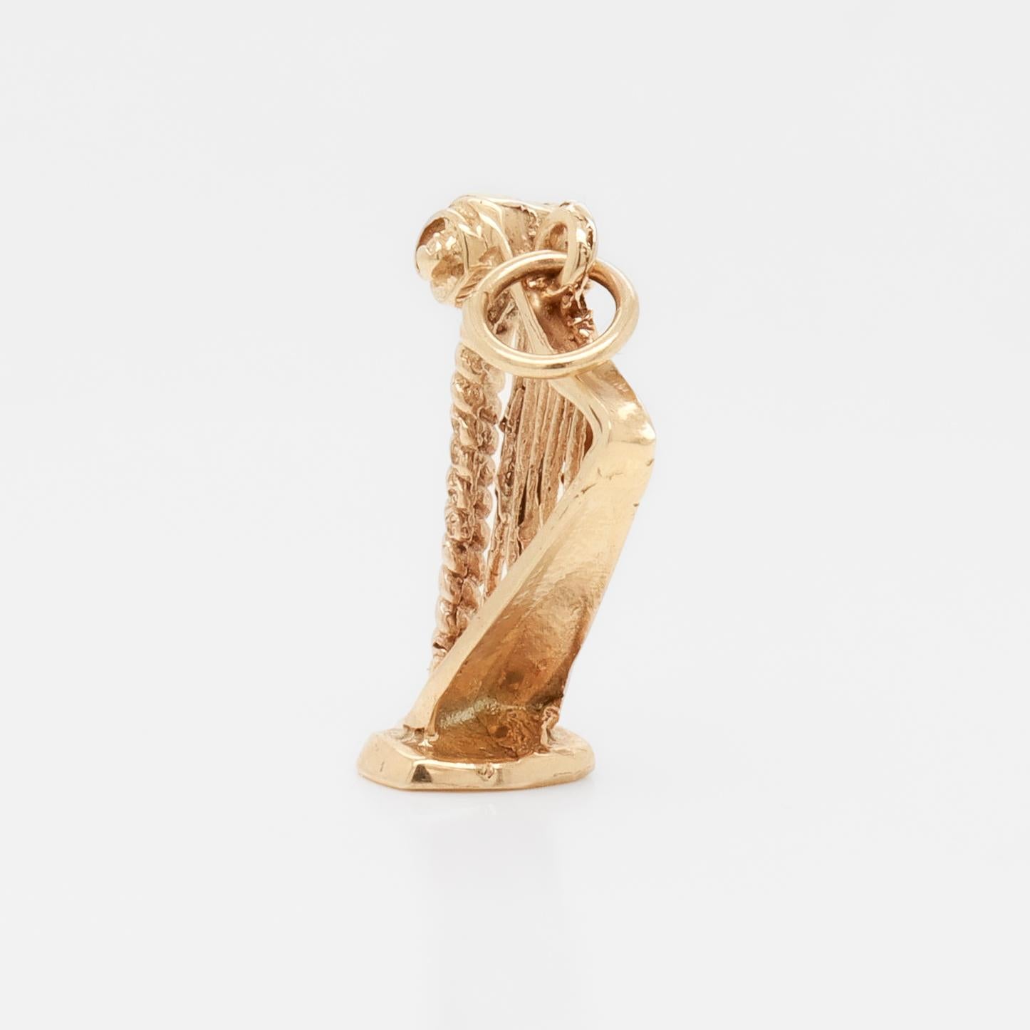 Vintage 10K Gold Figural Harp Pendant Charm for a Bracelet For Sale 1