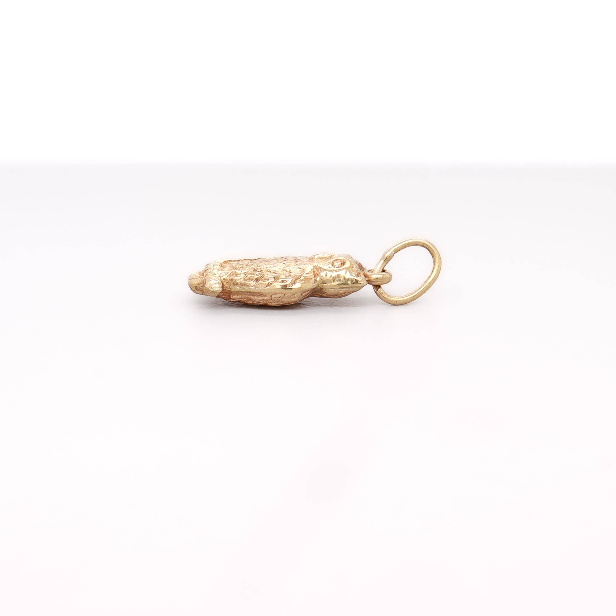 Vintage 10K Gold Figural Owl Charm for a Bracelet en vente 3