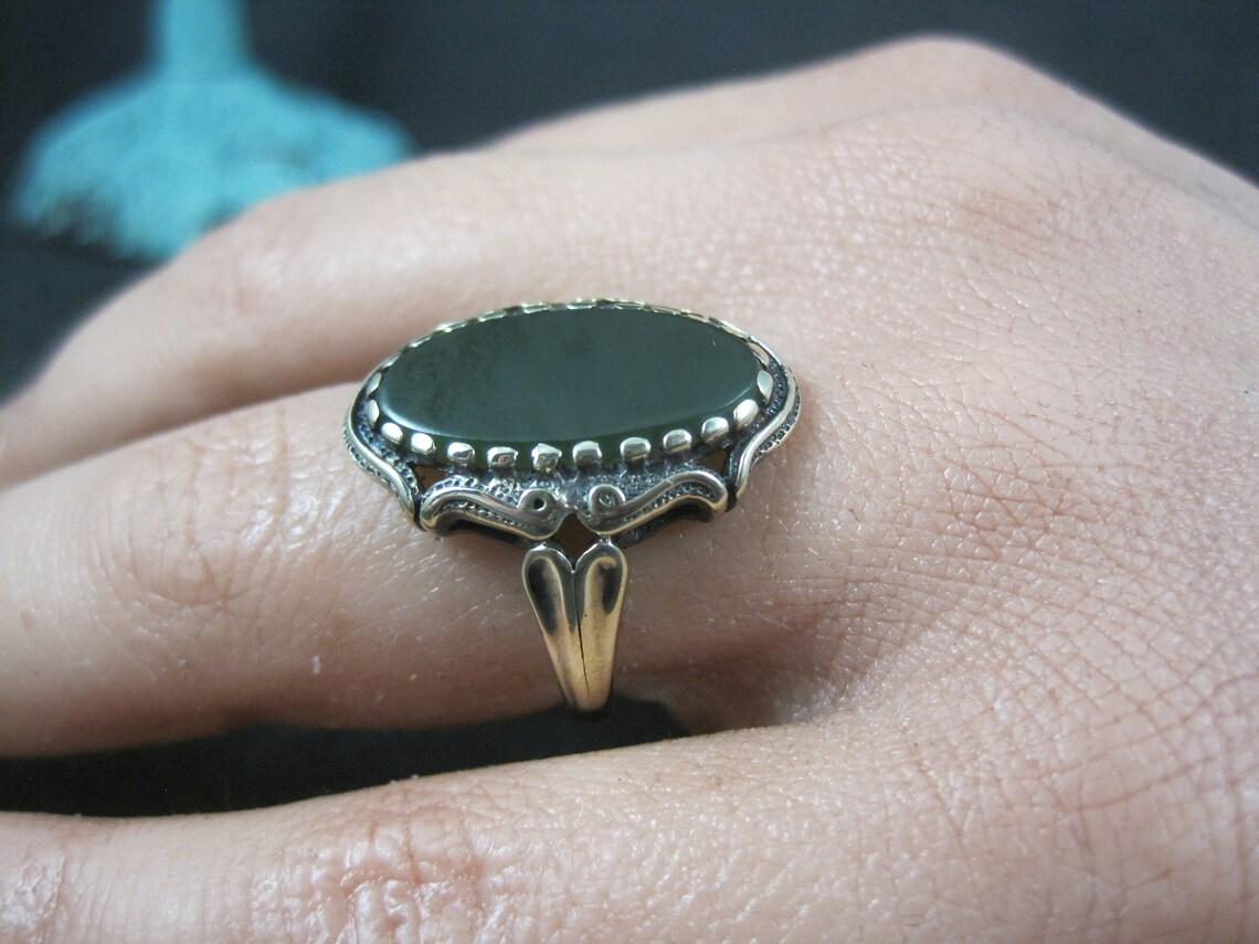 Vintage 10k Nephrite Jade Ring Size 6.5 For Sale 2
