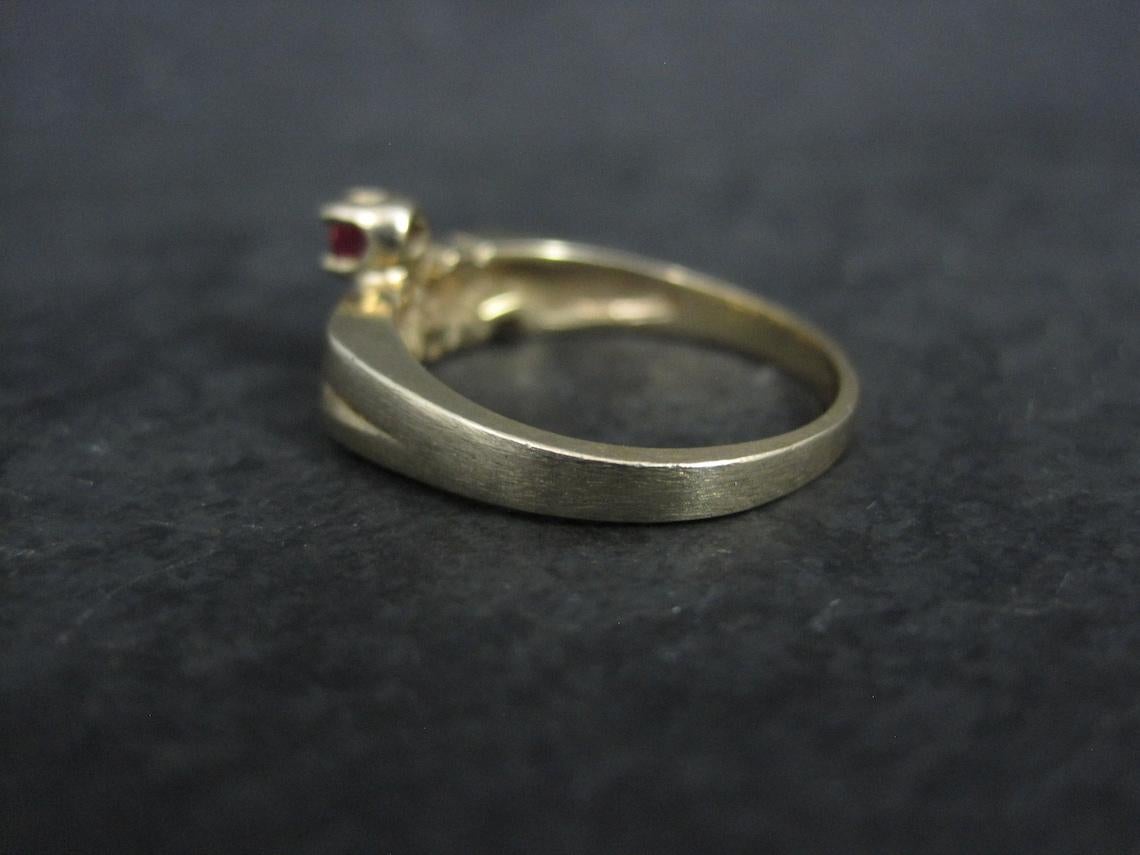 Vintage 10K Ruby Amor Love Ring Size 6.5 In Good Condition In Webster, SD