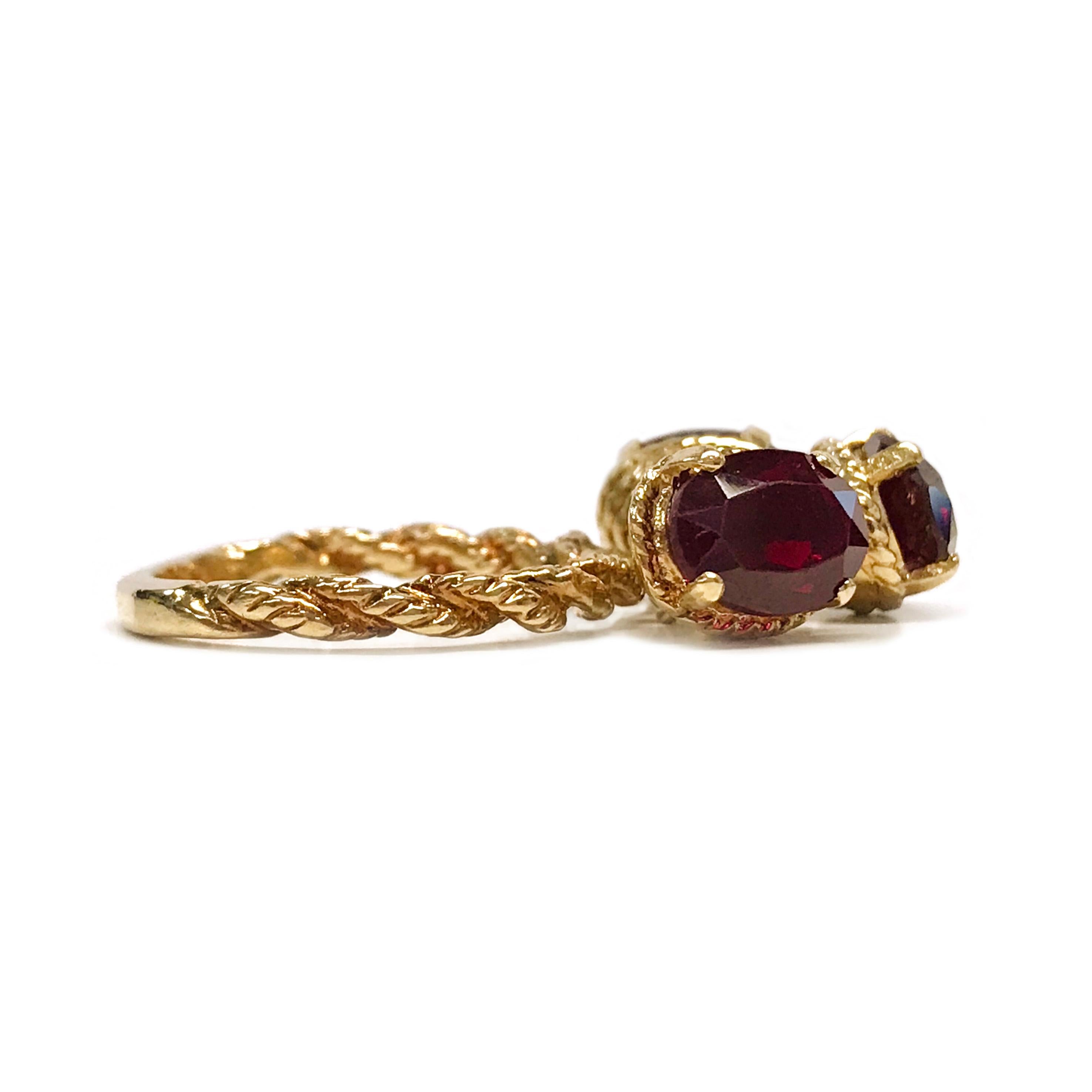 Women's or Men's Vintage Yellow Gold Garnet Dangle Ring
