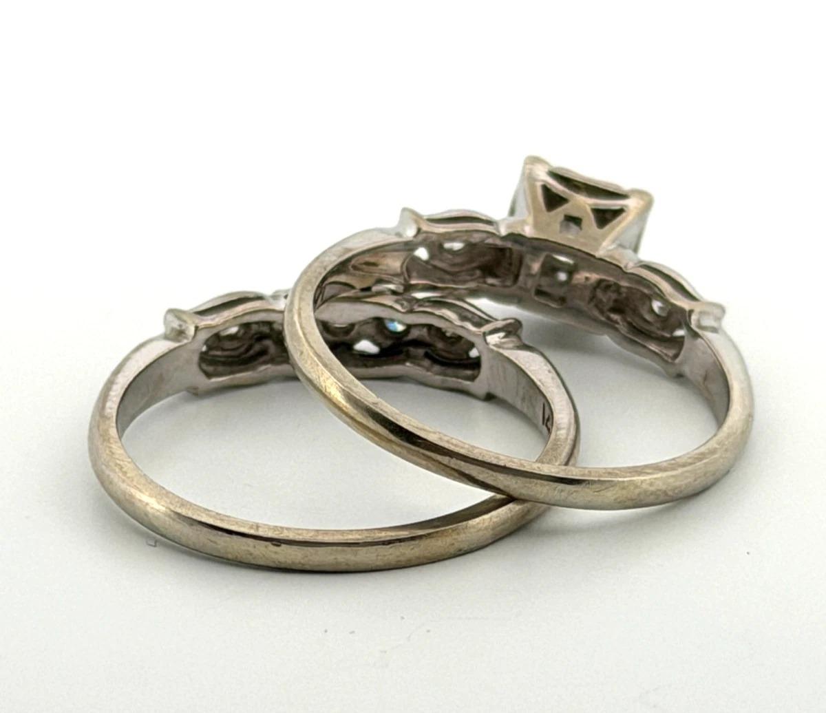 Vintage 10K Weißgold RBC & Single Cuts 0,45ctw Diamond Wedding Set Ring Größe 9 (Brillantschliff) im Angebot