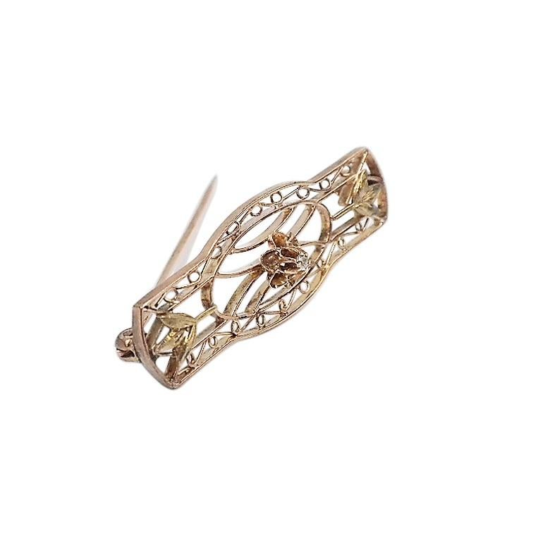 Vintage 10k Yellow Gold 0.02 Carat Diamond Solitaire Floral Lattice Brooch In Good Condition For Sale In Sherman Oaks, CA