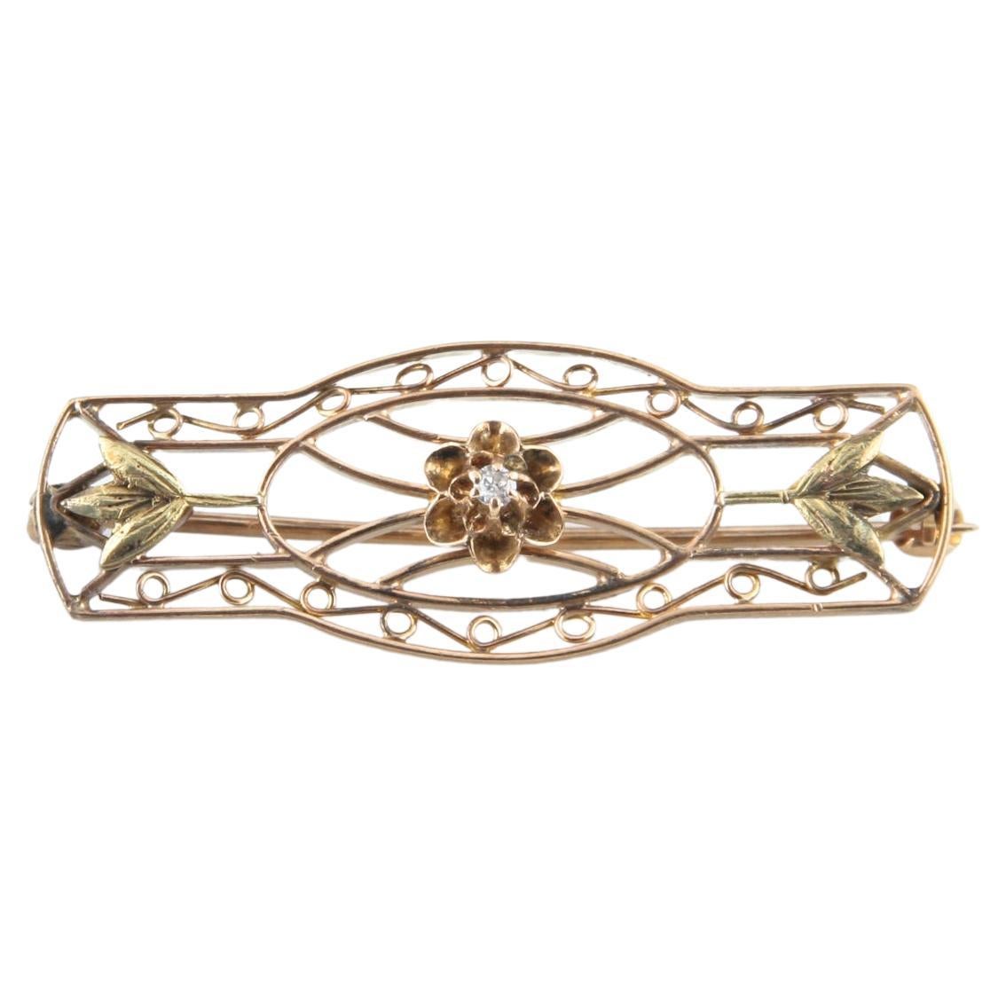 Vintage 10k Yellow Gold 0.02 Carat Diamond Solitaire Floral Lattice Brooch For Sale