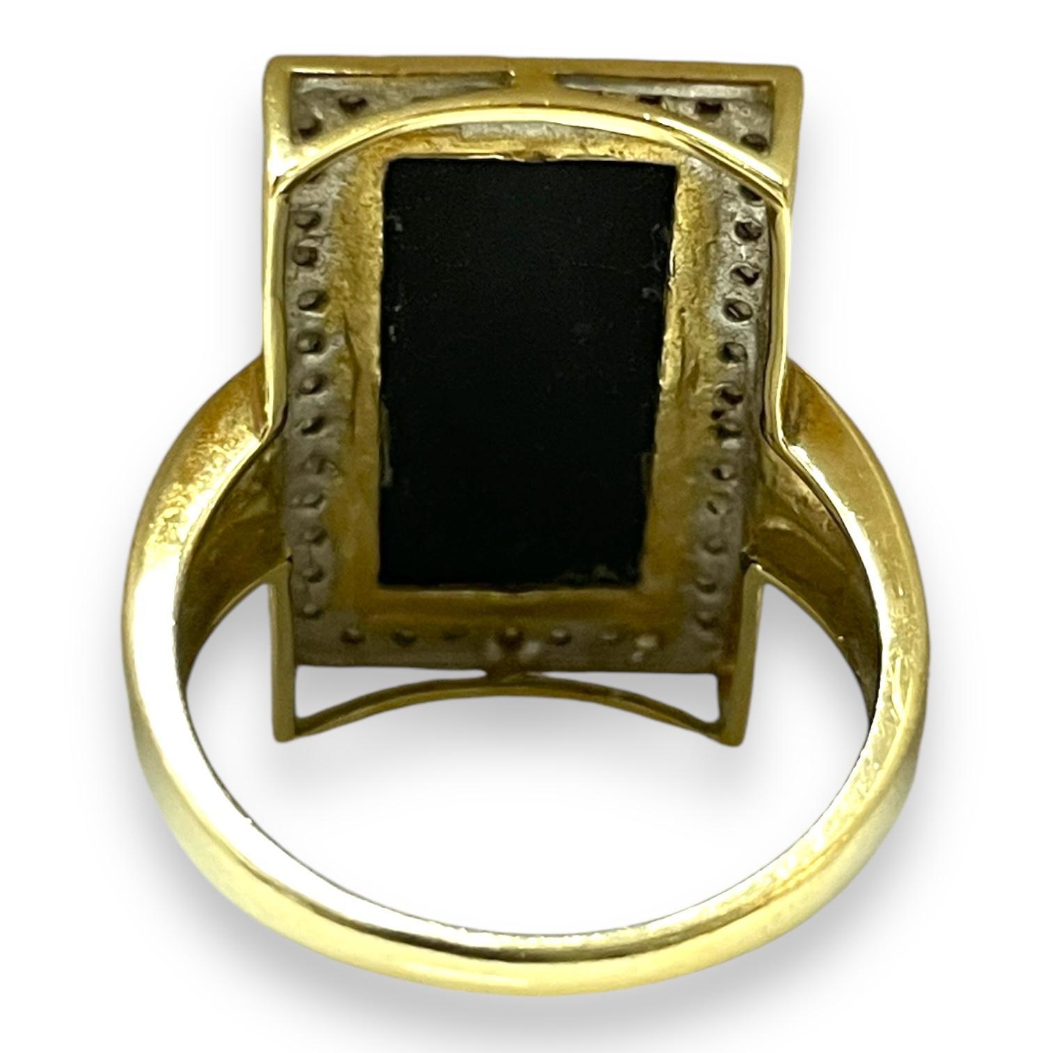 Art Deco Vintage Solid Yellow Gold Black Onyx and Diamond Ring Size 6.5 For Sale