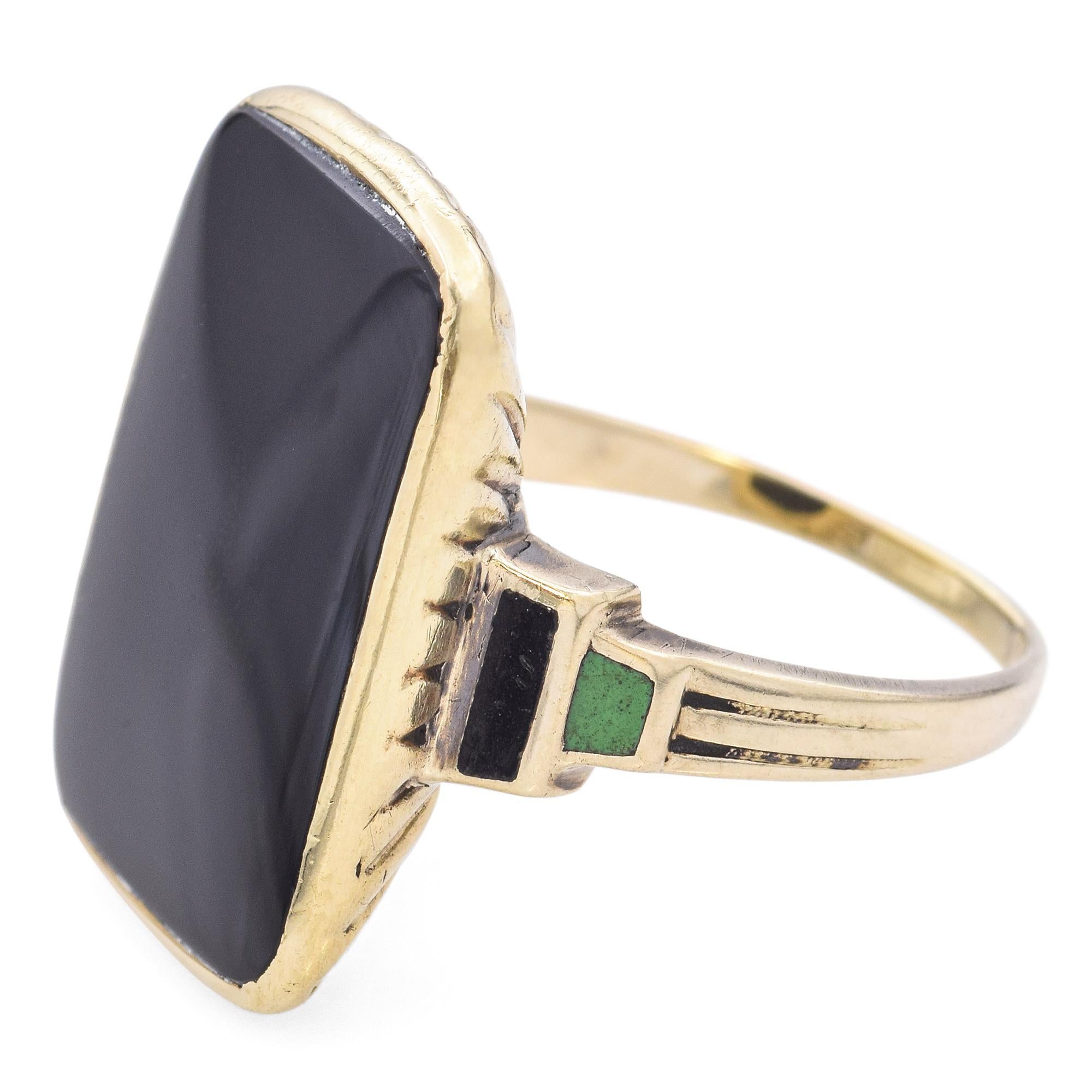 Vintage 10k Yellow Gold Black Onyx and Enamel Statement Ring In Good Condition In New York, NY