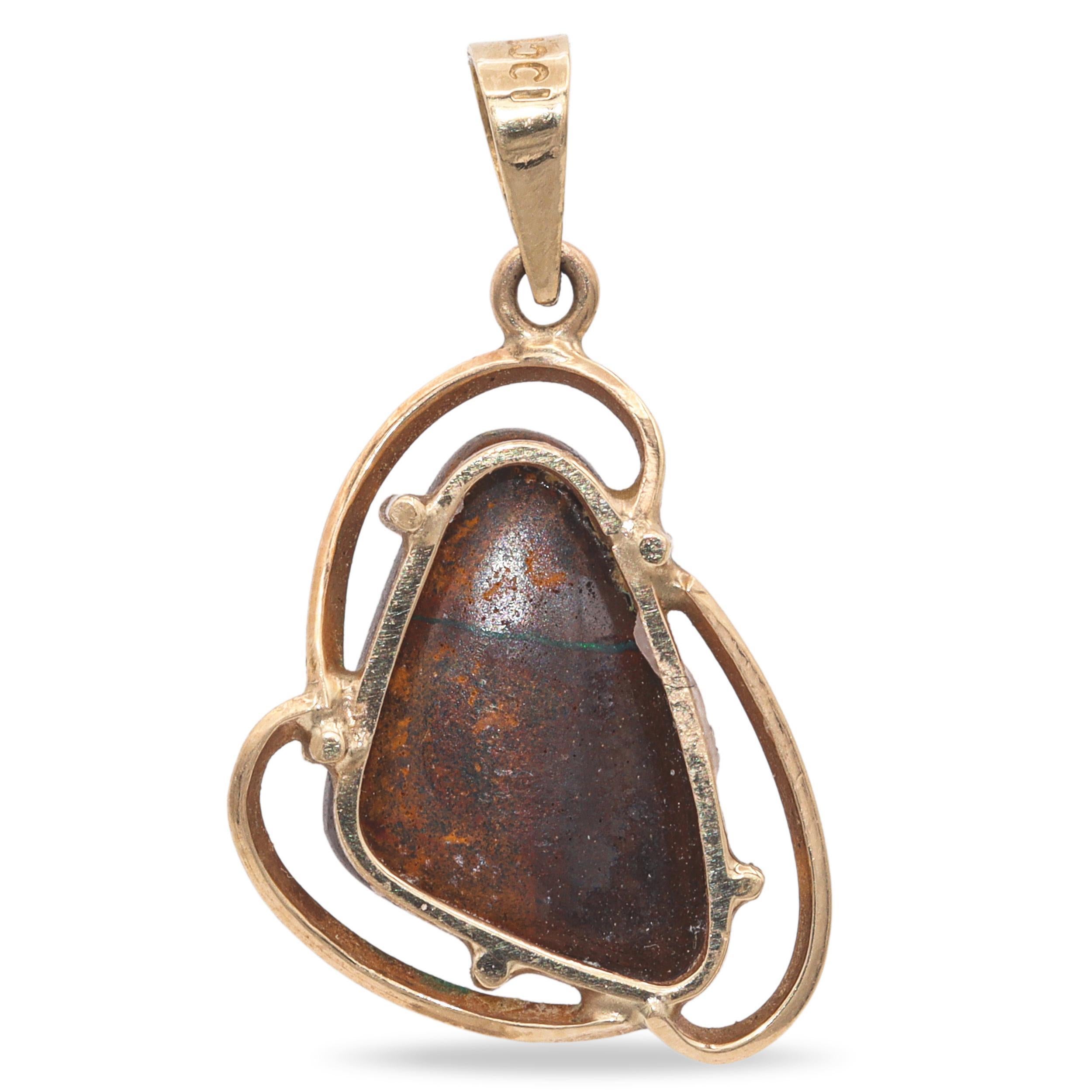 Vintage Pendentif Opale Boulder en or jaune 10k Pour femmes en vente