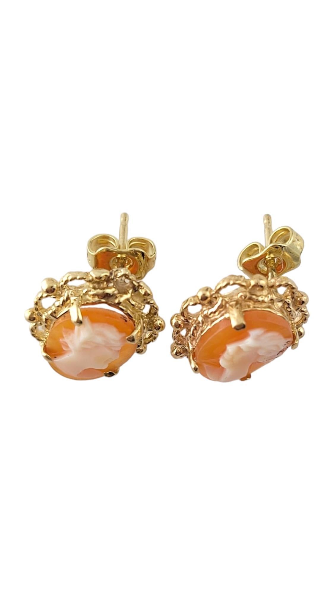 Vintage 10K Yellow Gold Cameo Earrings #16915 In Good Condition For Sale In Washington Depot, CT
