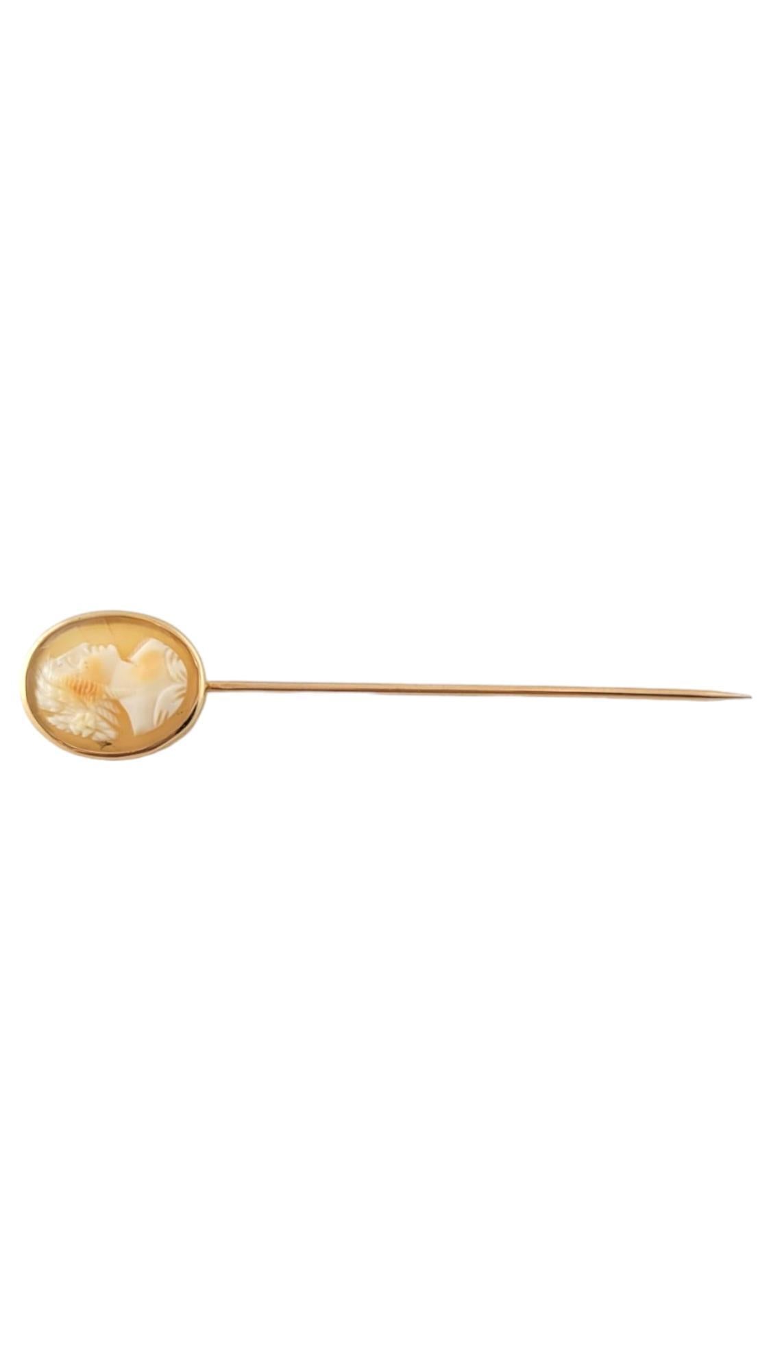 Vintage 14K Yellow Gold Cameo Stick Pin

This beautiful cameo stick pin is crafted from 14K gold and would look great on anyone!

Pin length: 64.5mm
Cameo size: 16.54mm X 13.2mm X 5.5mm

Weight: 1.0 dwt/ 1.6 g

Tested 10K

Very good condition,