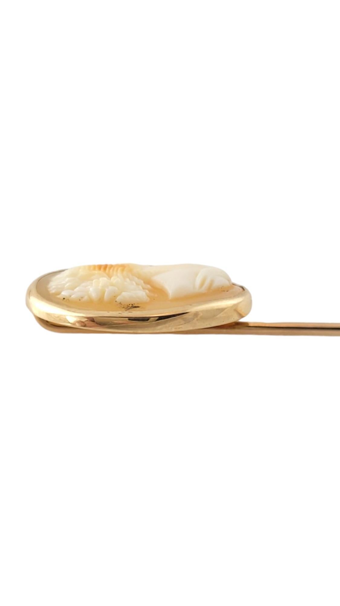 Vintage 10K Yellow Gold Cameo Stick Pin #16912 In Good Condition For Sale In Washington Depot, CT