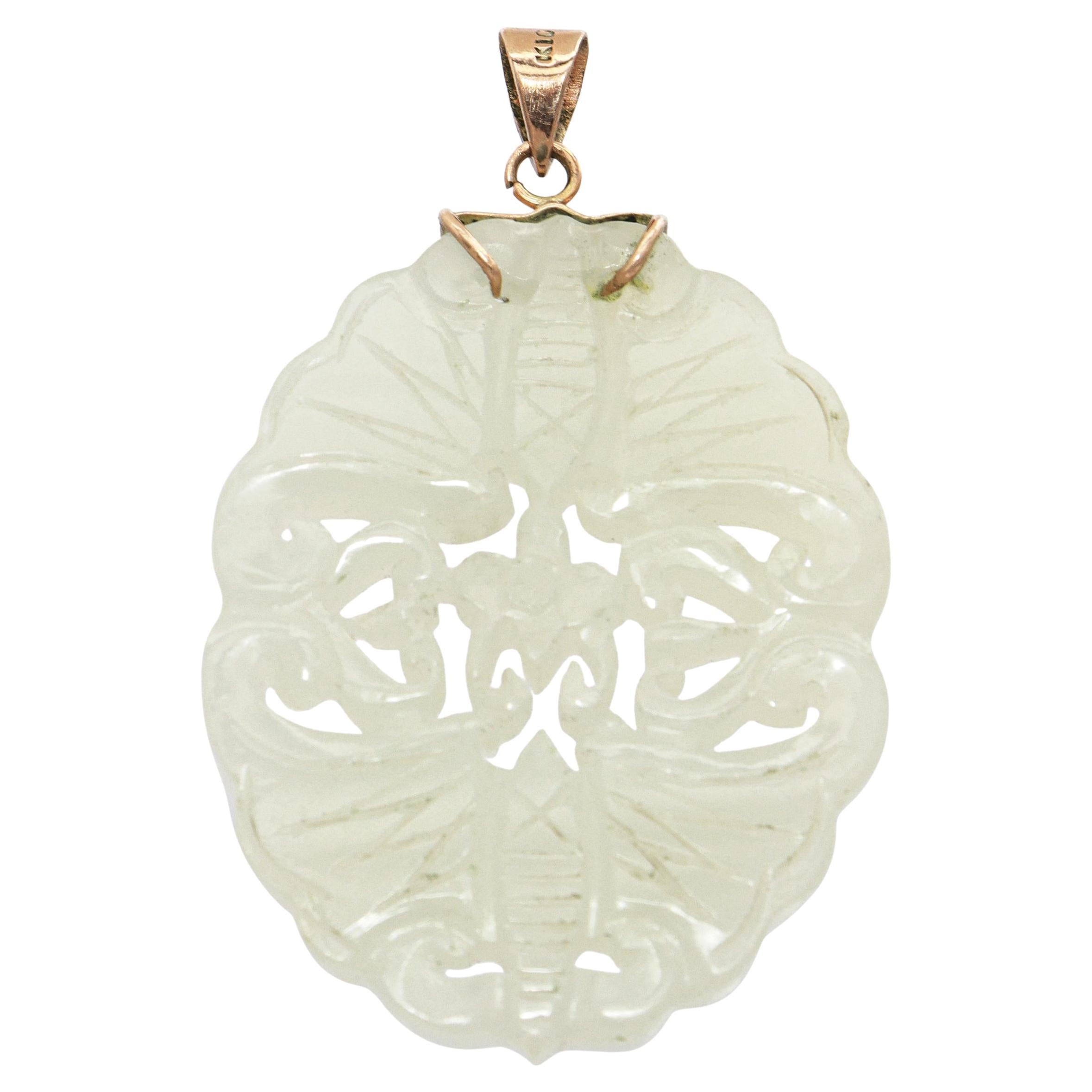 Vintage 10K Yellow Gold Carved Jade Bat Pendant For Sale