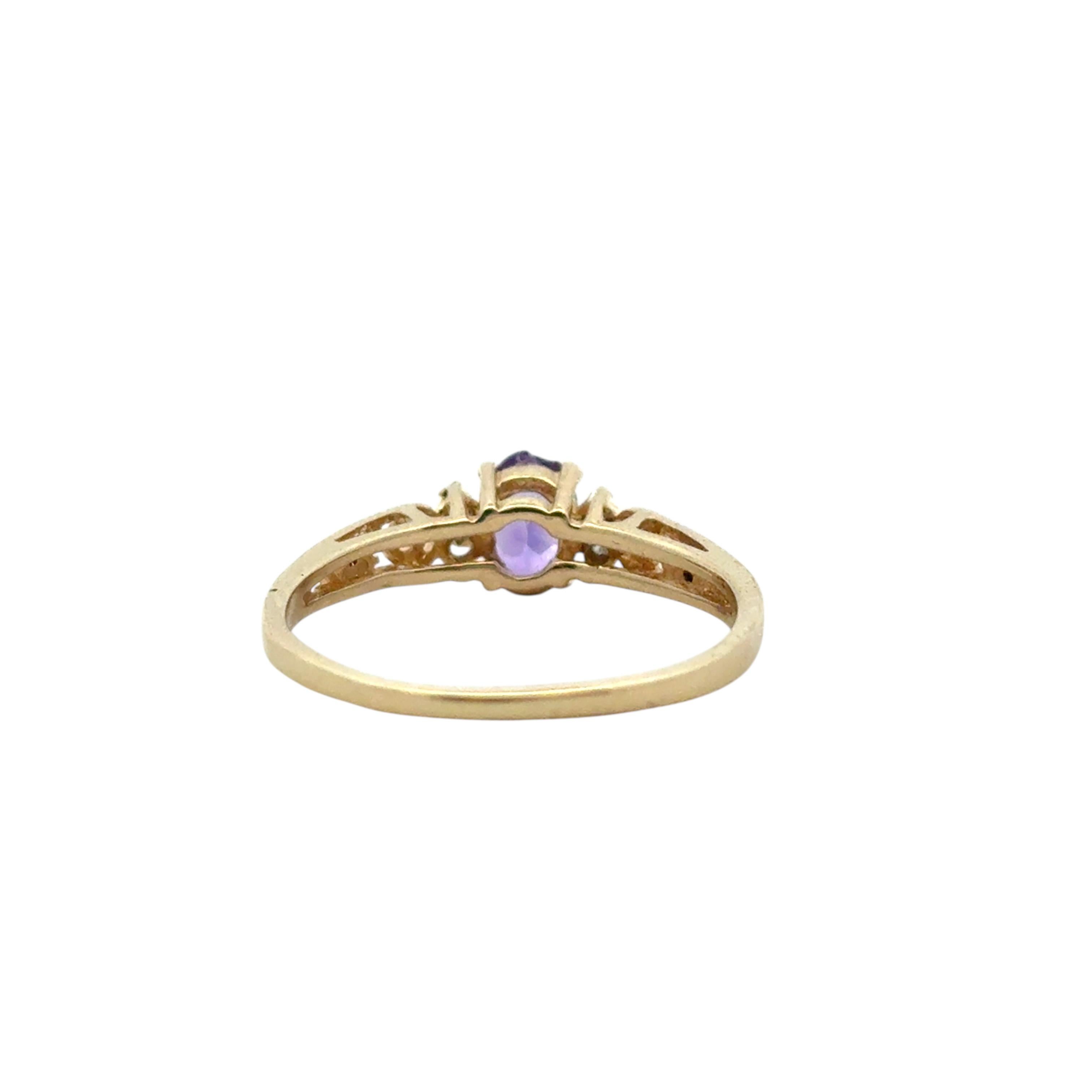 Vintage 10k Gelbgold Chipped lila Edelstein und Diamant-Ring im Angebot 1