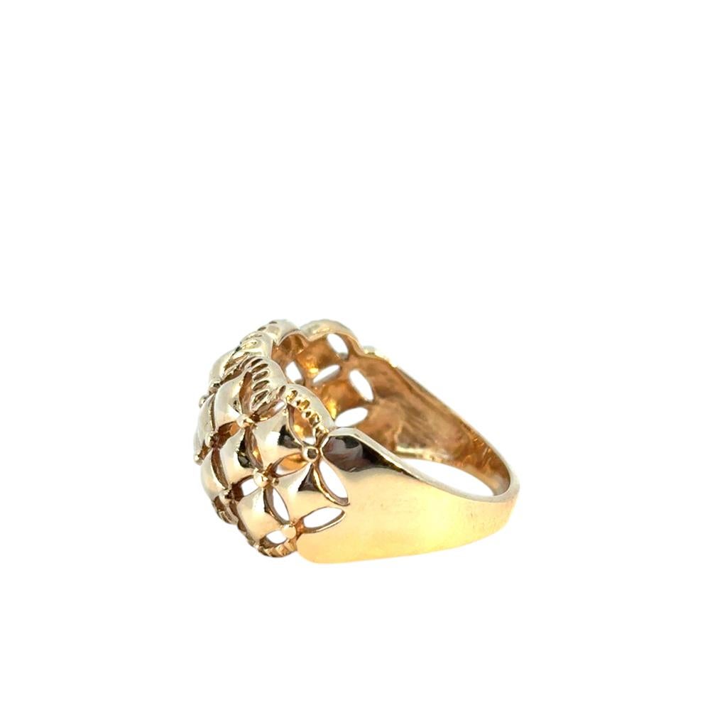 Vintage 10k Yellow Gold Diamond Cut Scalloped Edge Pattern Dome Ring For Sale 9