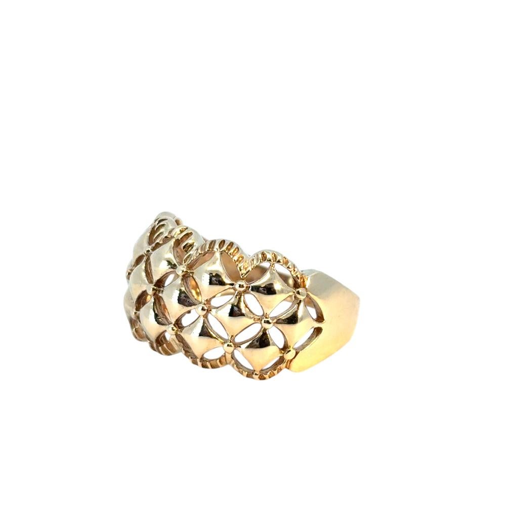 Vintage 10k Yellow Gold Diamond Cut Scalloped Edge Pattern Dome Ring For Sale 11