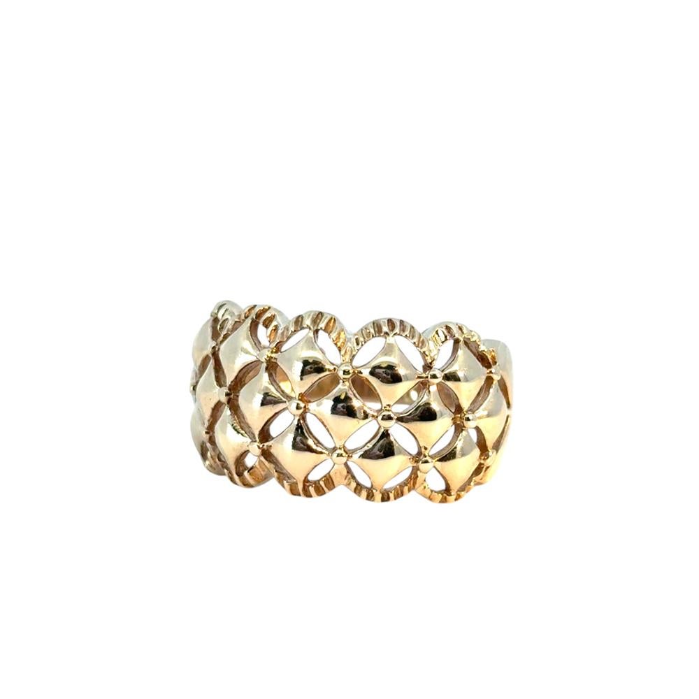 Vintage 10k Yellow Gold Diamond Cut Scalloped Edge Pattern Dome Ring For Sale 13
