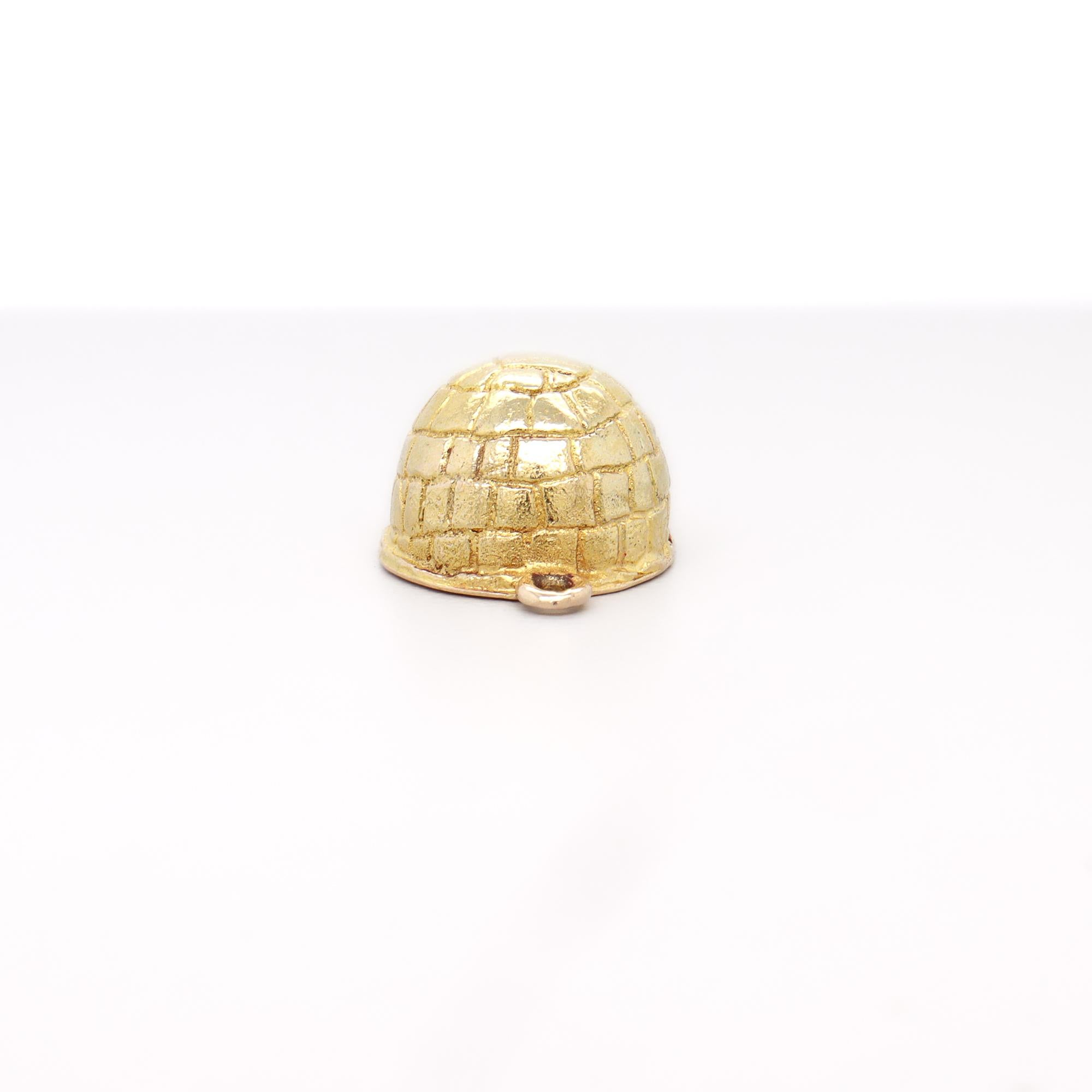 Vintage 10K Yellow Gold Figural Igloo Charm for a Bracelet For Sale 5
