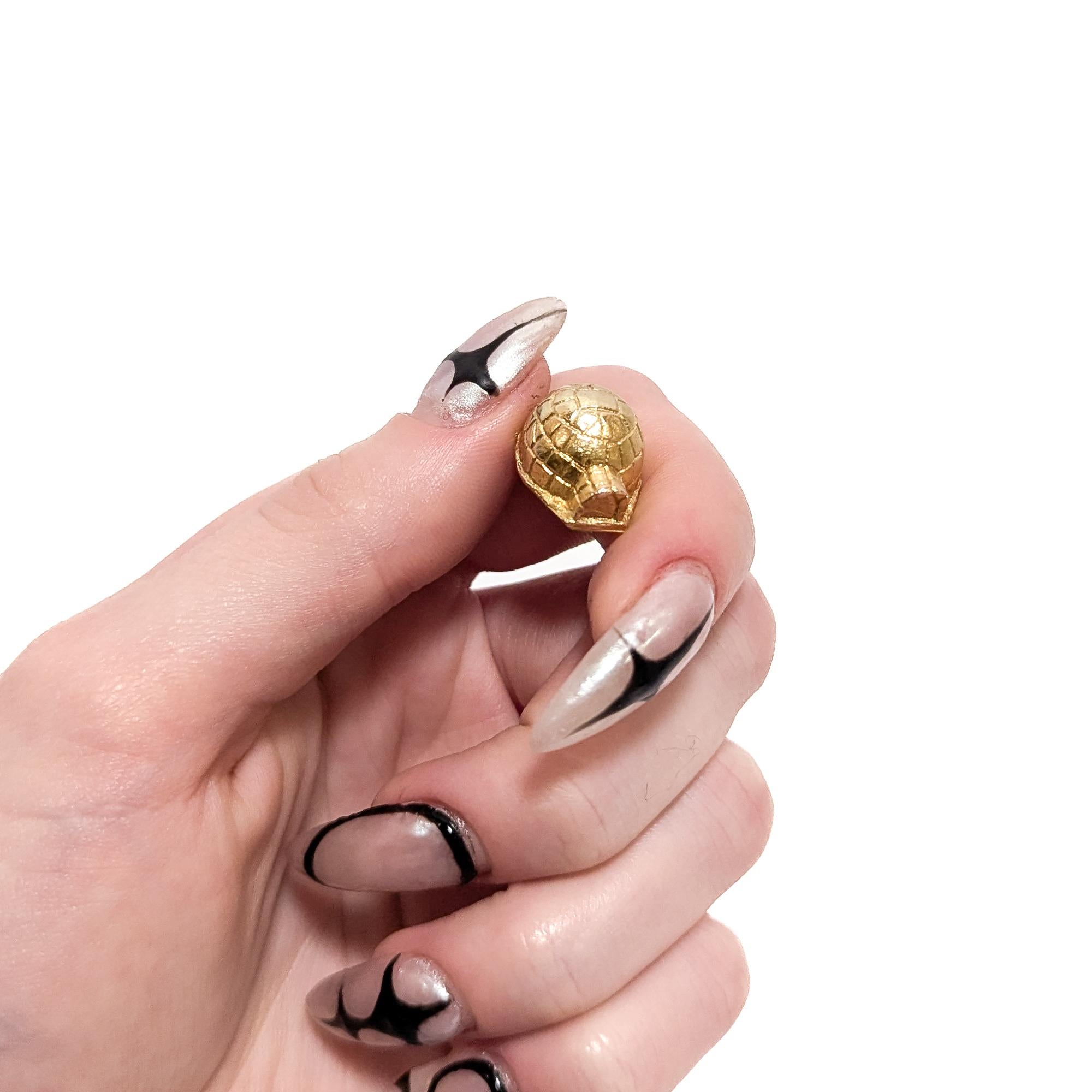 Retro Vintage 10K Yellow Gold Figural Igloo Charm for a Bracelet For Sale