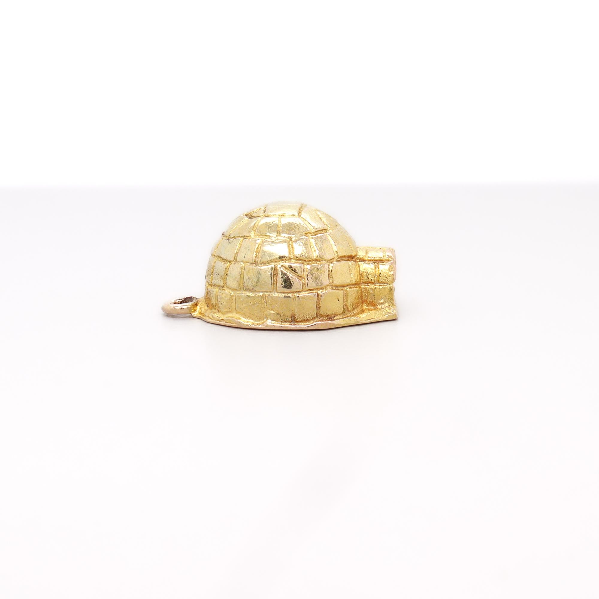 Vintage 10K Yellow Gold Figural Igloo Charm for a Bracelet For Sale 2