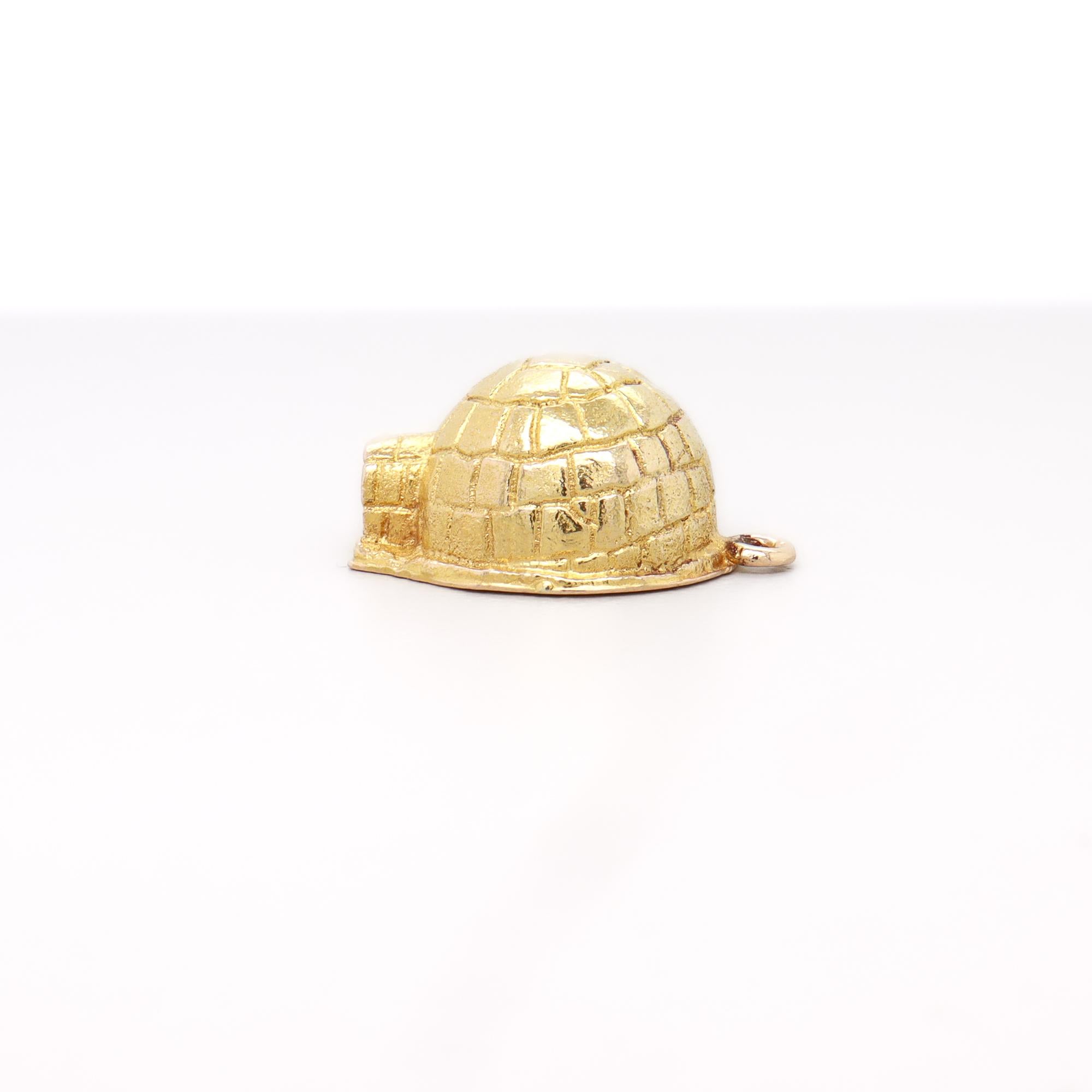 Vintage 10K Yellow Gold Figural Igloo Charm for a Bracelet For Sale 4